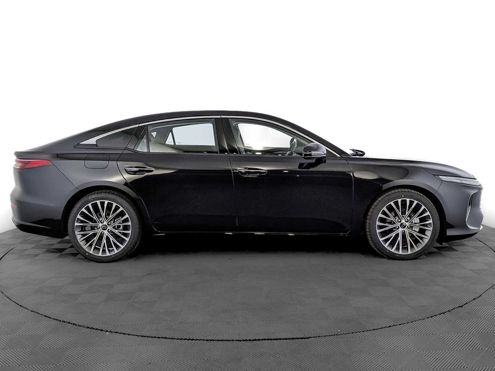 Фото FAW Bestune B70 Master 2.0T/217 6AT 5L