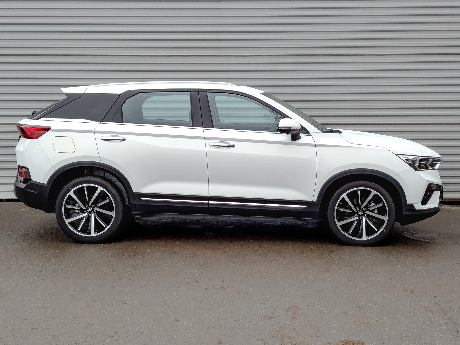 Фото FAW Bestune T77 Prestige Plus 1.5T/160 7RT 2WD