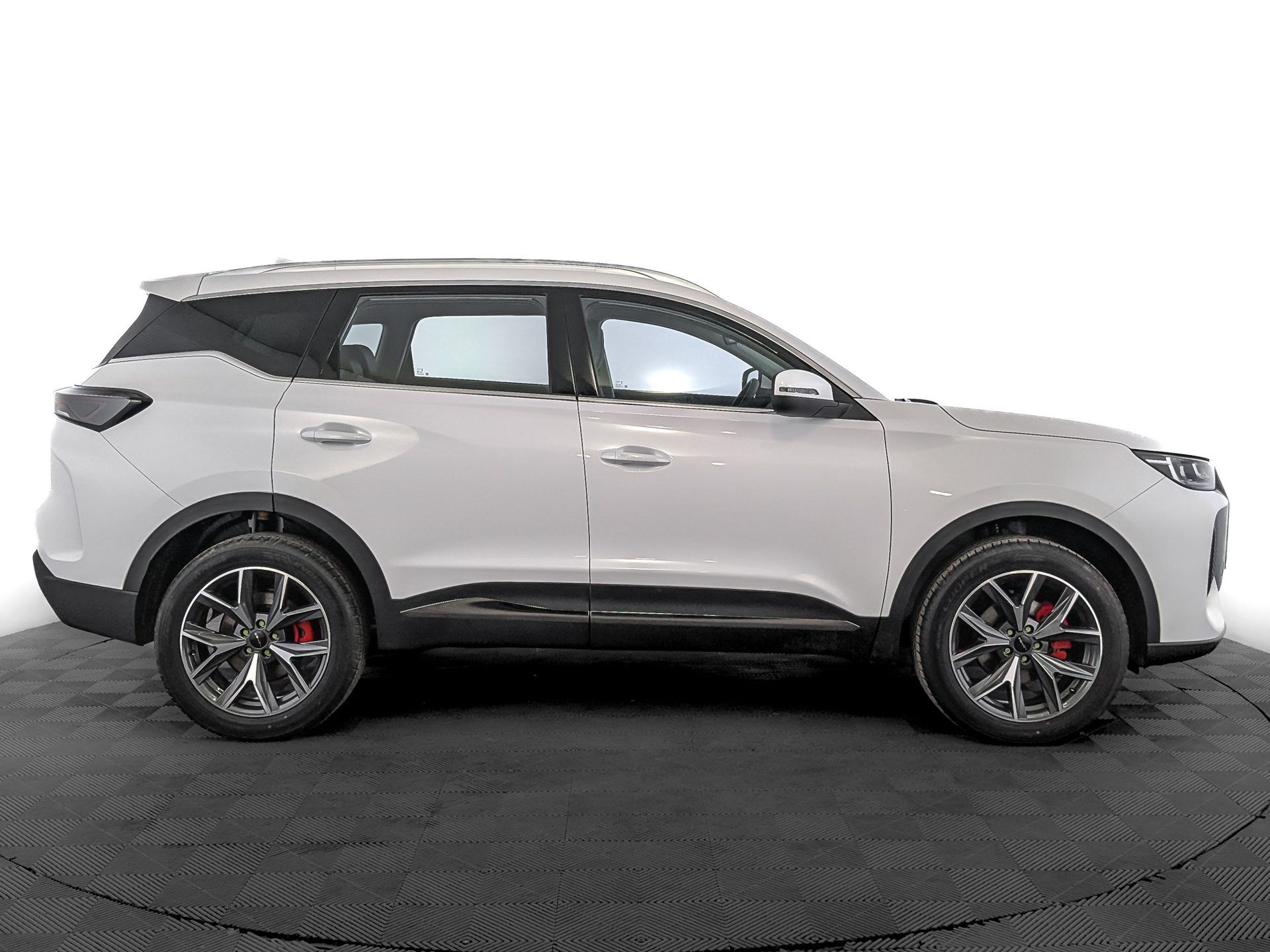 Фото Tenet T7 Active 1.6T/150 7RT 4WD