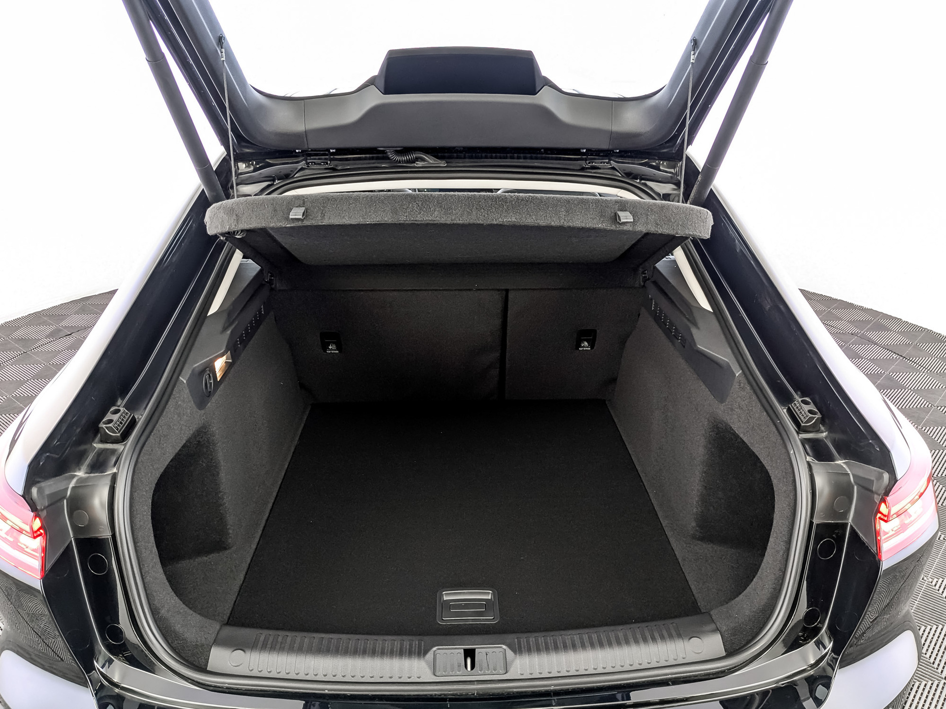 Фото FAW Bestune B70 Master 2.0T/217 6AT 5L