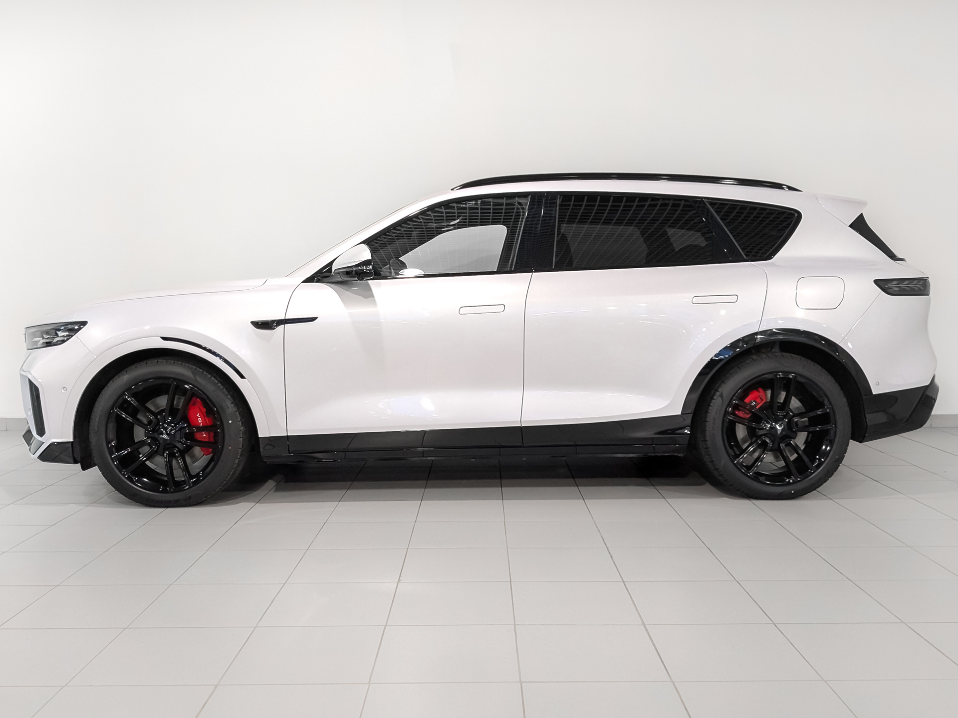Фото Voyah Free FL EVR SPORT+ 1.5ELH/224 43кВт 4WD