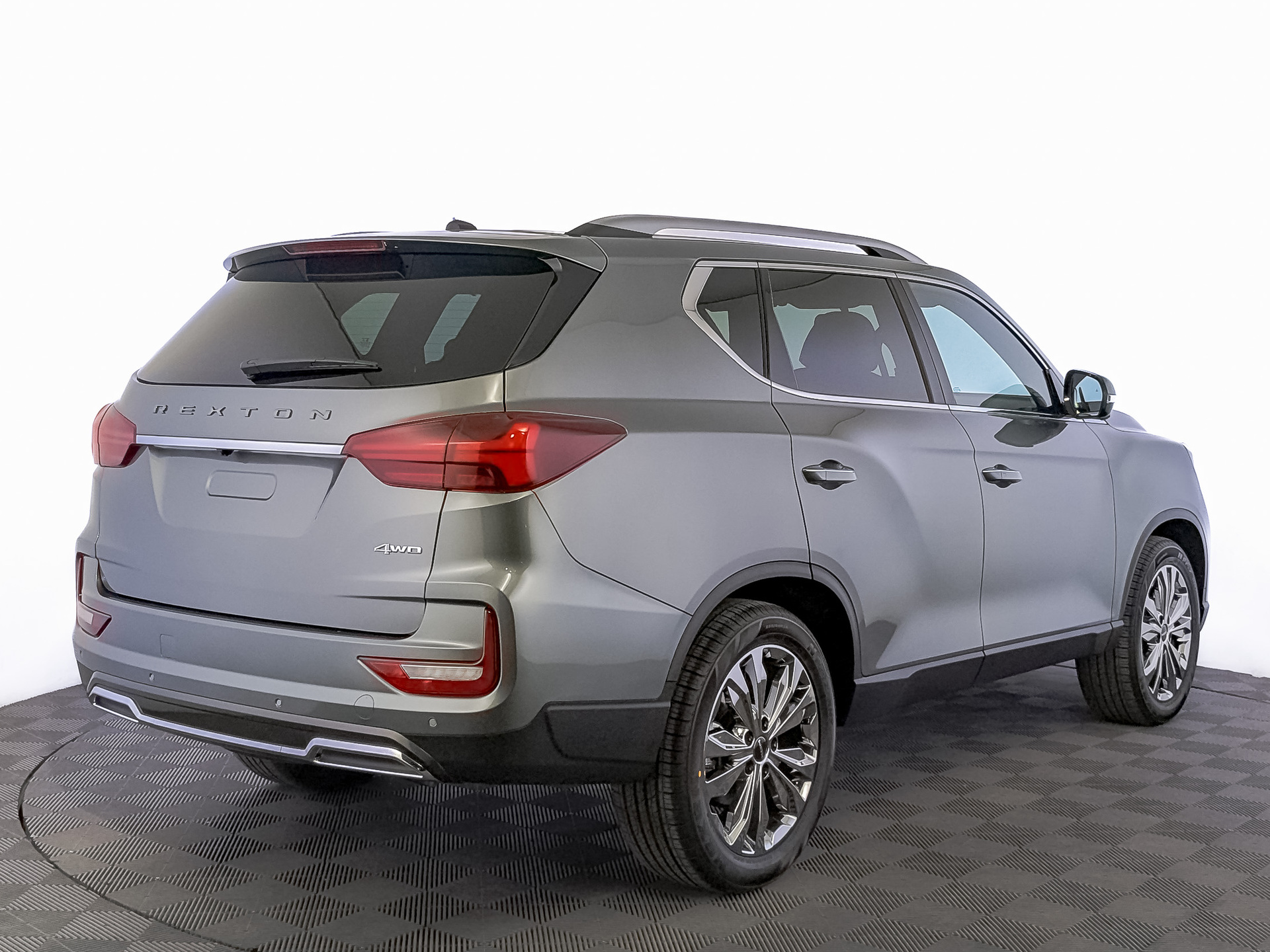 Фото KGM Rexton Icon 2.0T/225 6AT 4WD