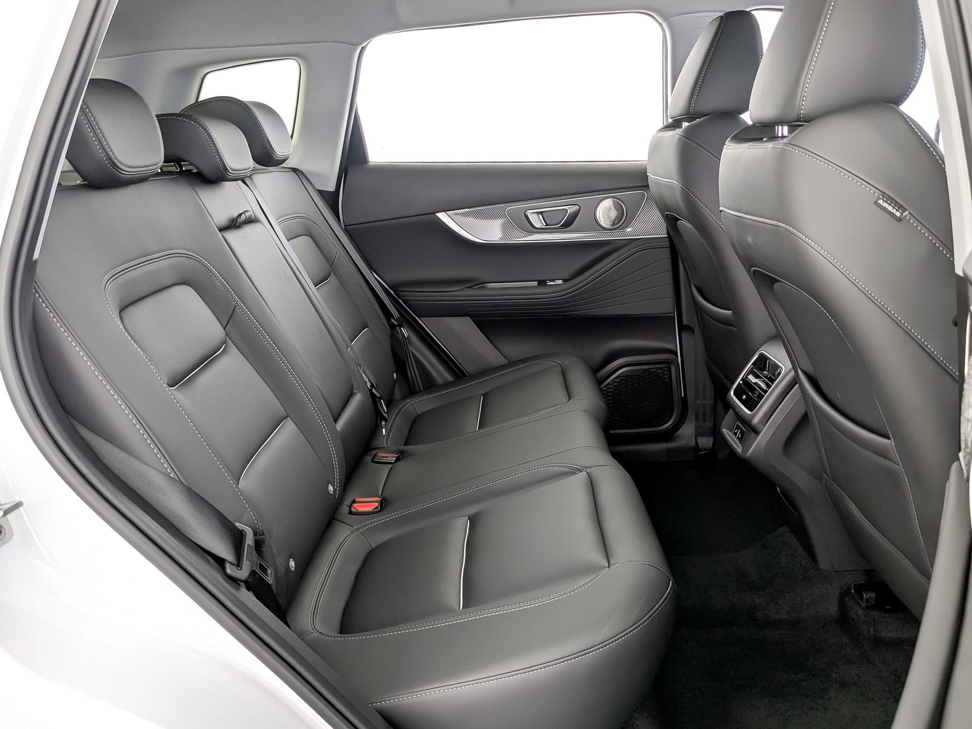 Фото Tenet T7 Active 1.6T/150 7RT 2WD