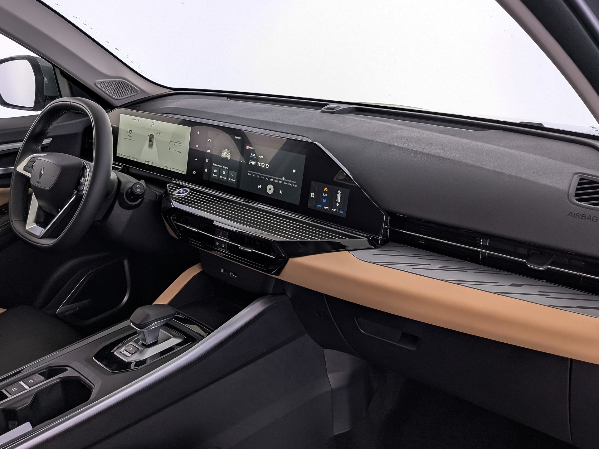 Фото Livan X6 Pro Premium 1.5T/147 7RТ 5D