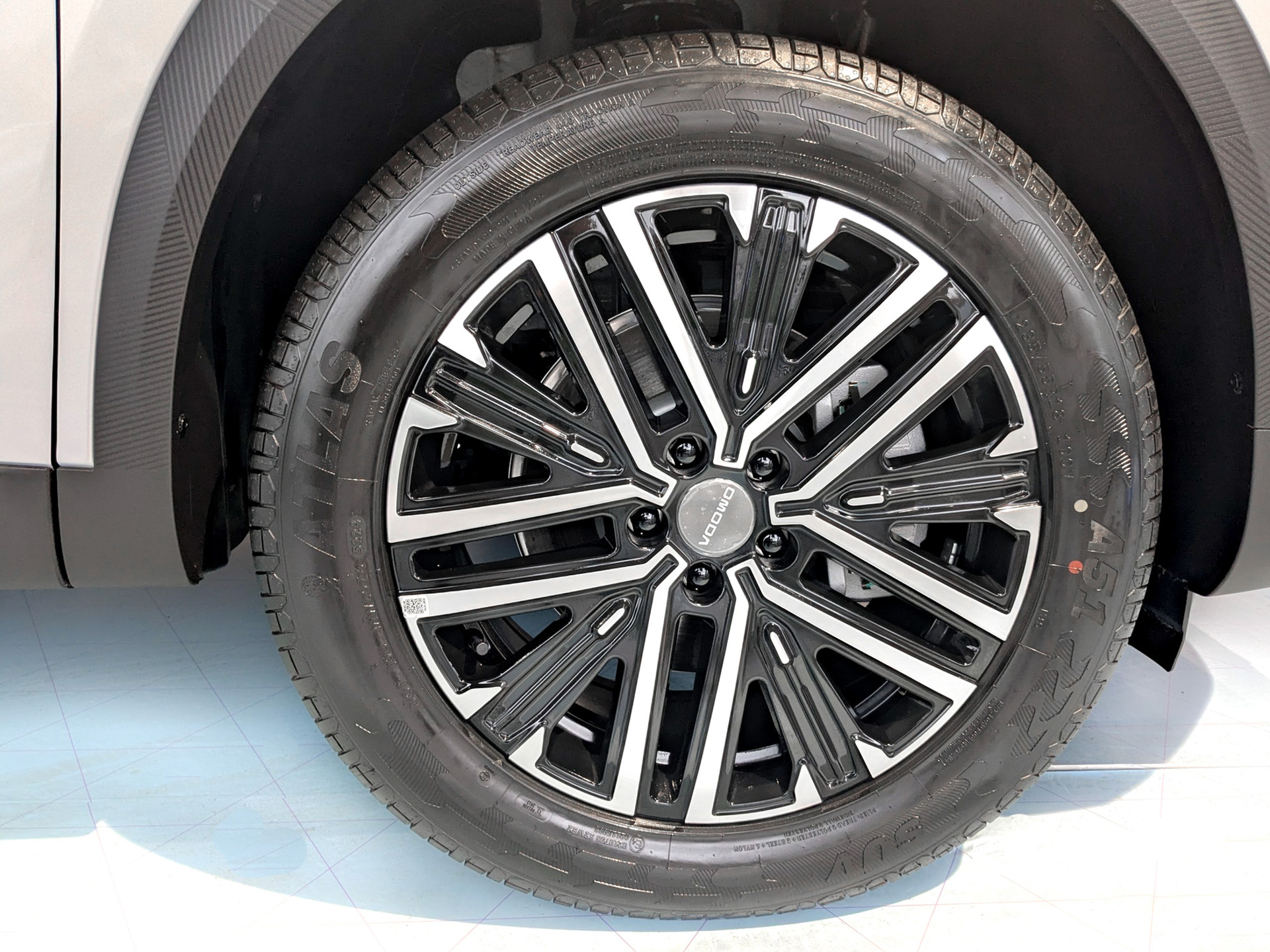 Фото Omoda C7 Актив 1.6T/150 7RT 2WD