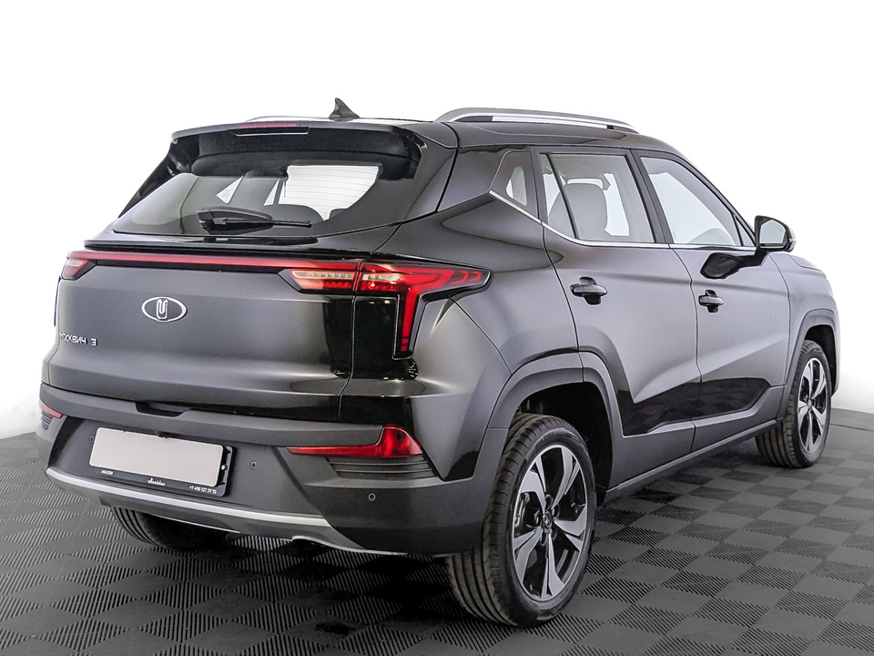Москвич 3 Комфорт с телематикой 1.5T/136 CVT 5D