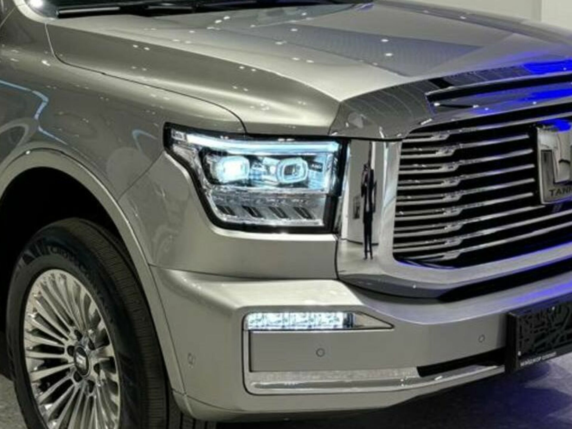 Фото Tank 500 Премиум (Premium) 3.0T/299 9AT 4WD