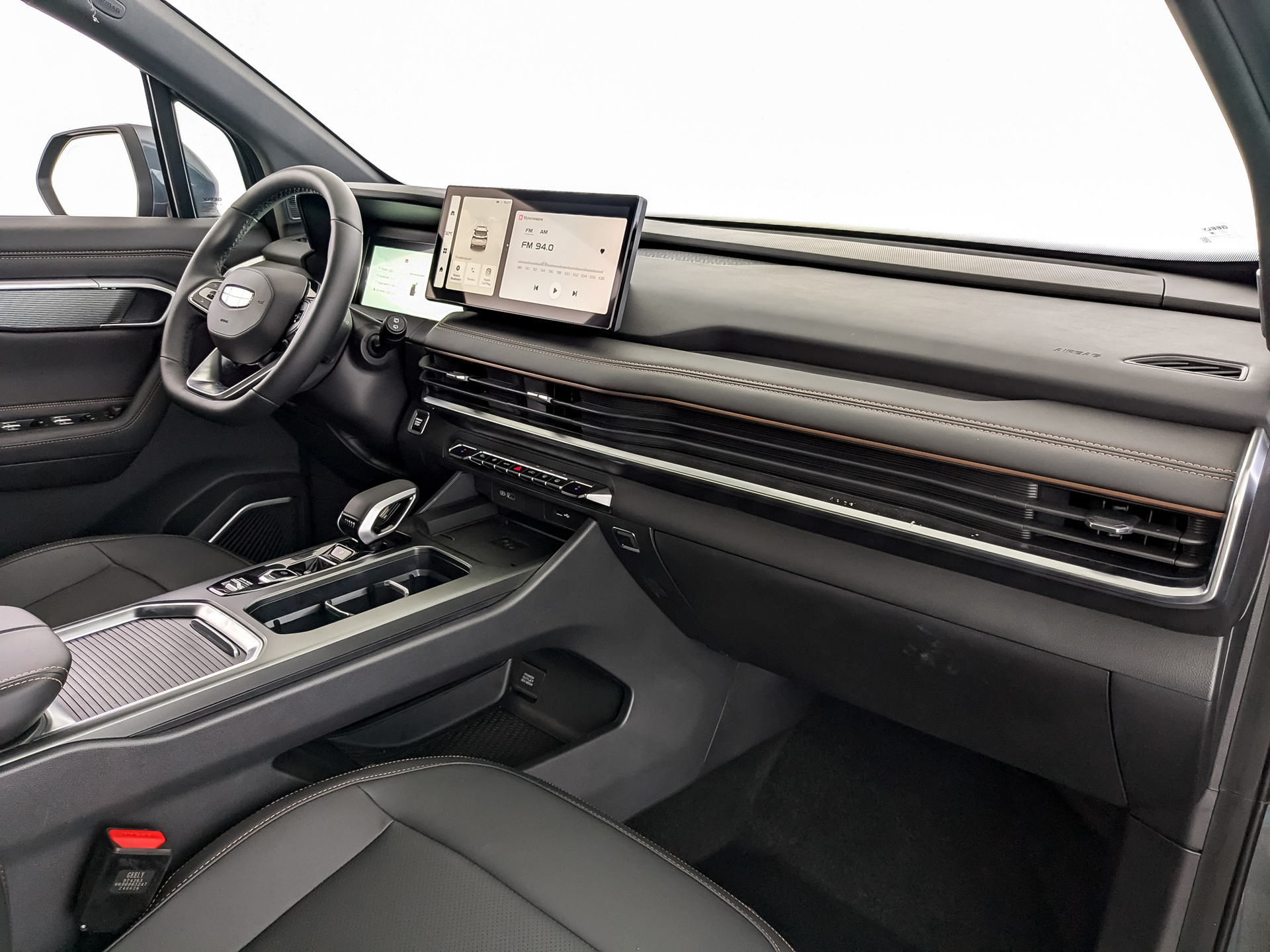 Фото Geely Okavango Flagship 2.0T/200 7RT 2WD