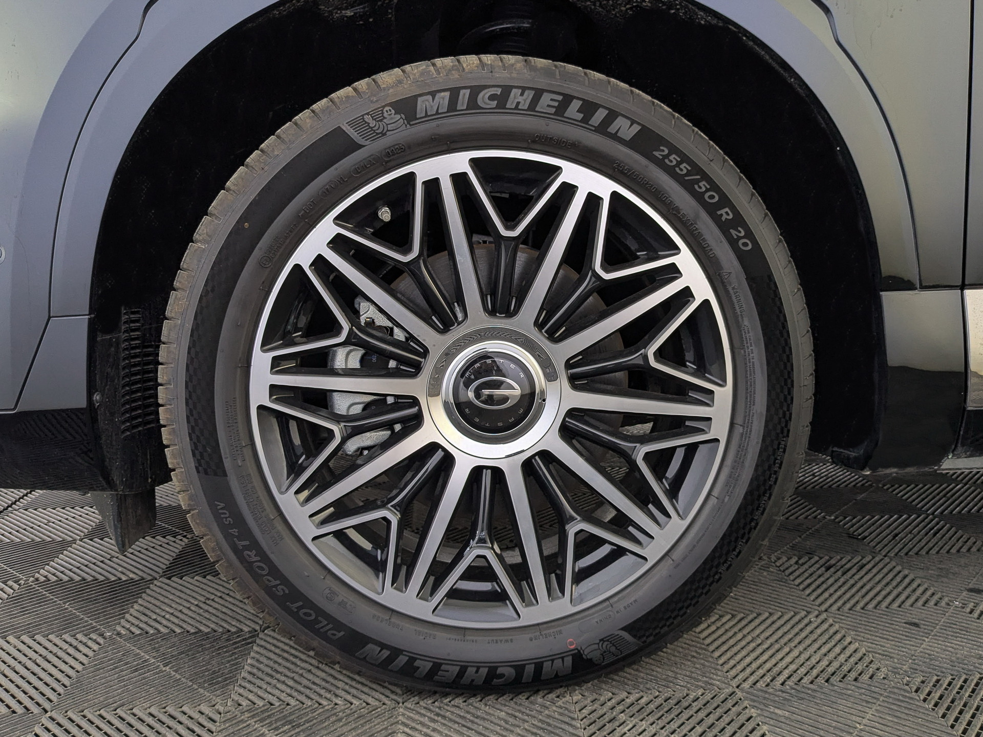 Фото GAC GS8 FL GX Premium 2.0T/231 8AT 4WD 7S