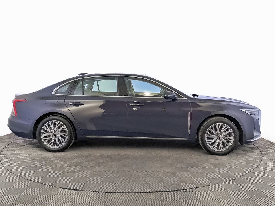 Hongqi H5 Deluxe 2.0T/218 8AT 4D