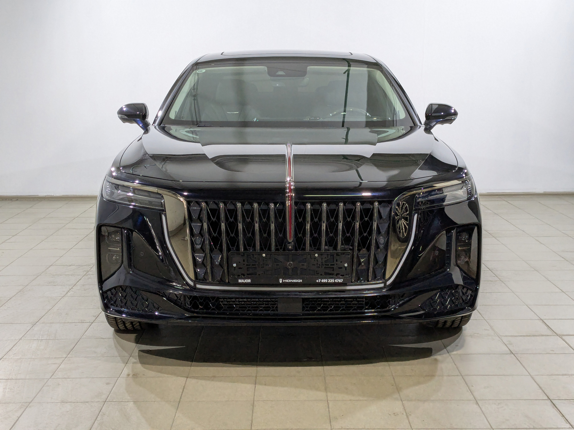 Фото Hongqi H9 FL Deluxe 2.0T/245 7RT RWD