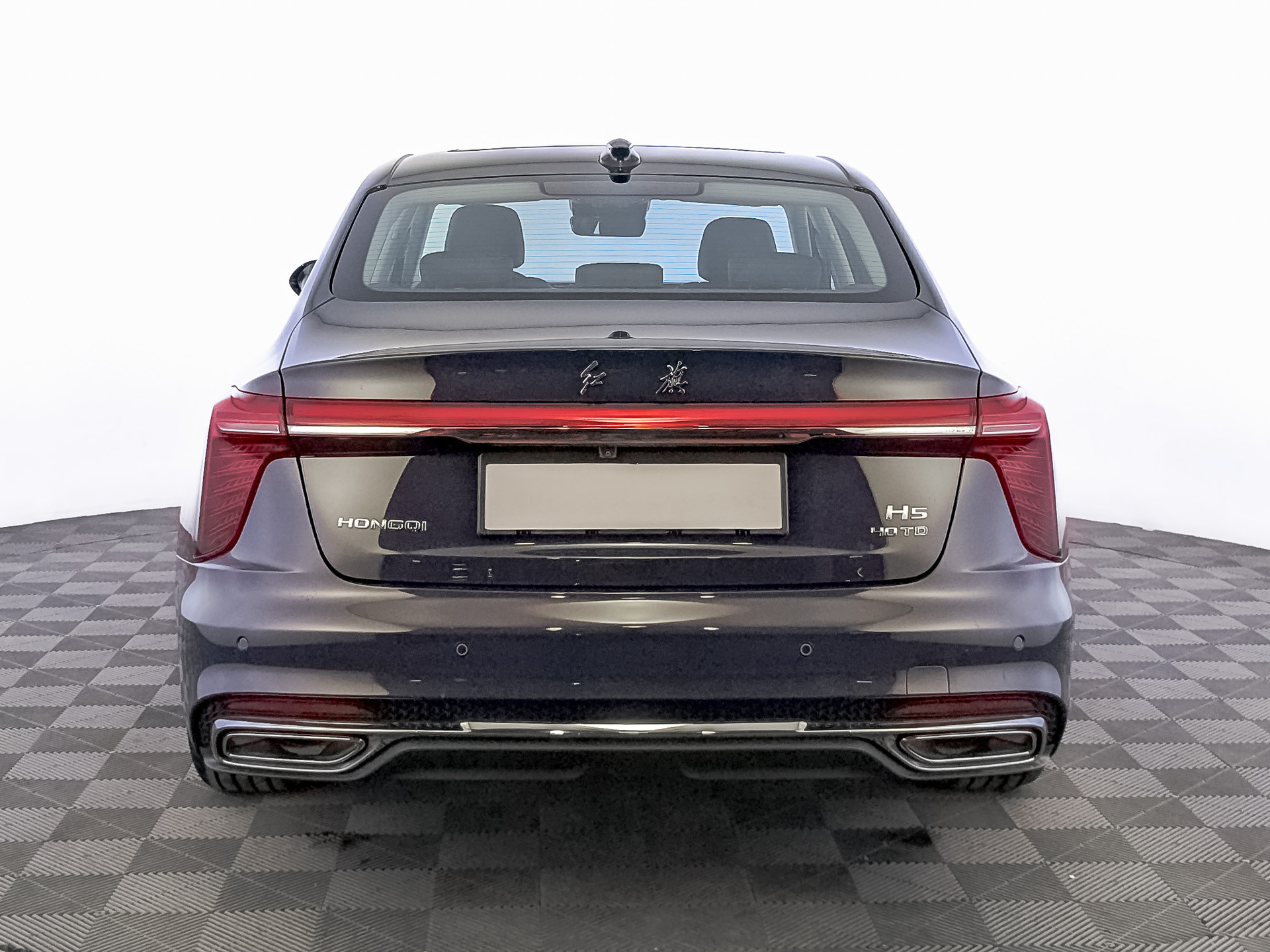 Фото Hongqi H5 Deluxe 2.0T/218 8AT 4D