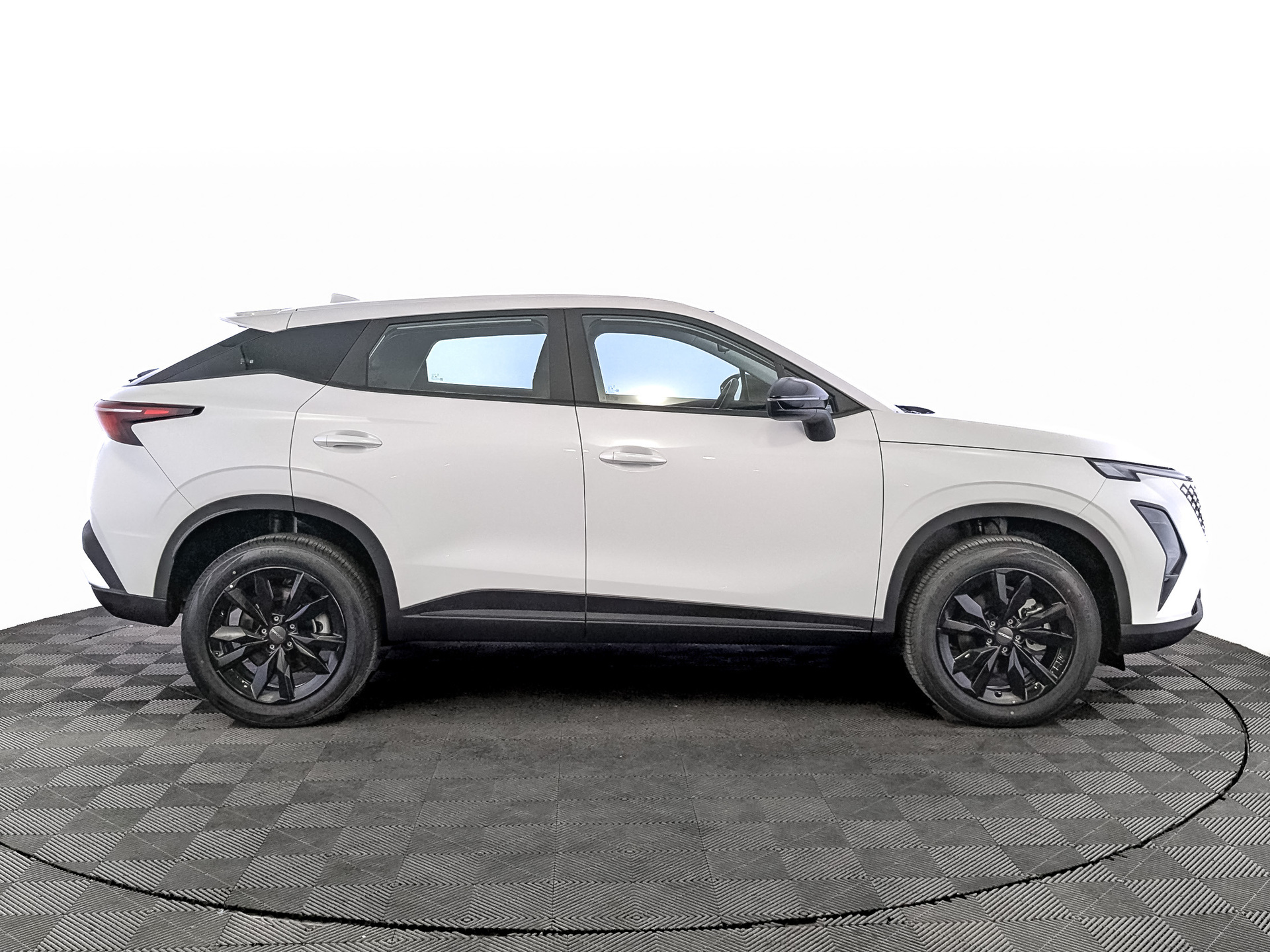 Фото Omoda C5 Актив FL 1.6T/150 7RT 4WD