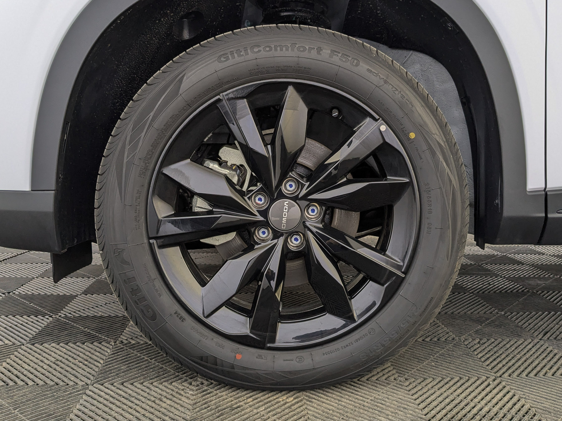 Фото Omoda C5 Актив FL 1.6T/150 7RT 4WD