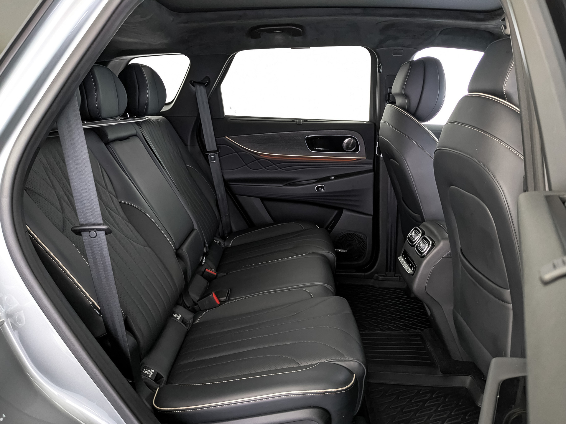 Фото JAECOO J8 Престиж 2.0T/249 7RT 4WD