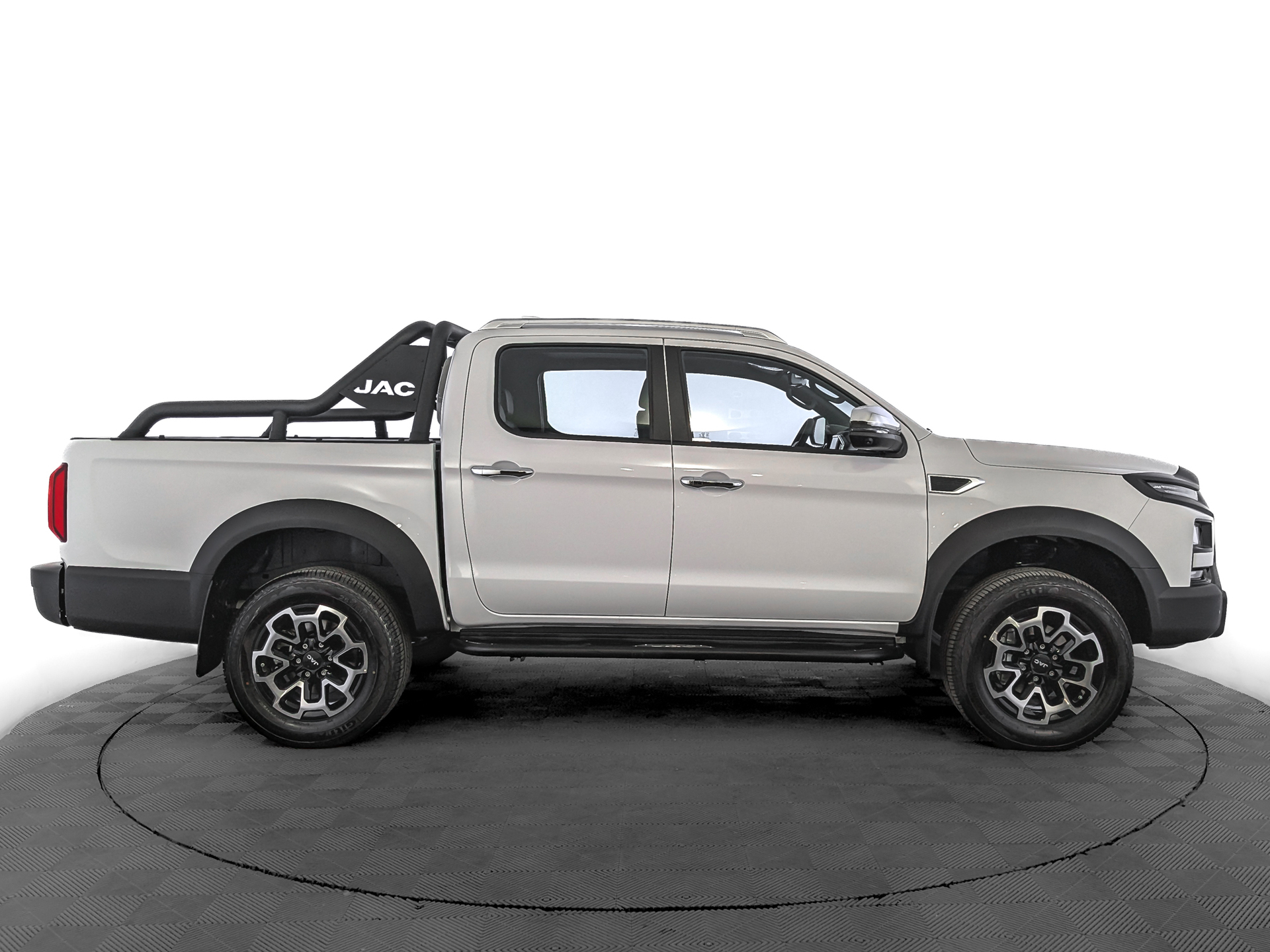 Фото JAC T9 Эксплор 2.0Т/224 8AT 4П