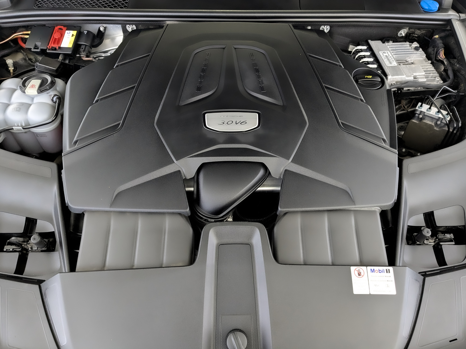 Двигатель Porsche Cayenne