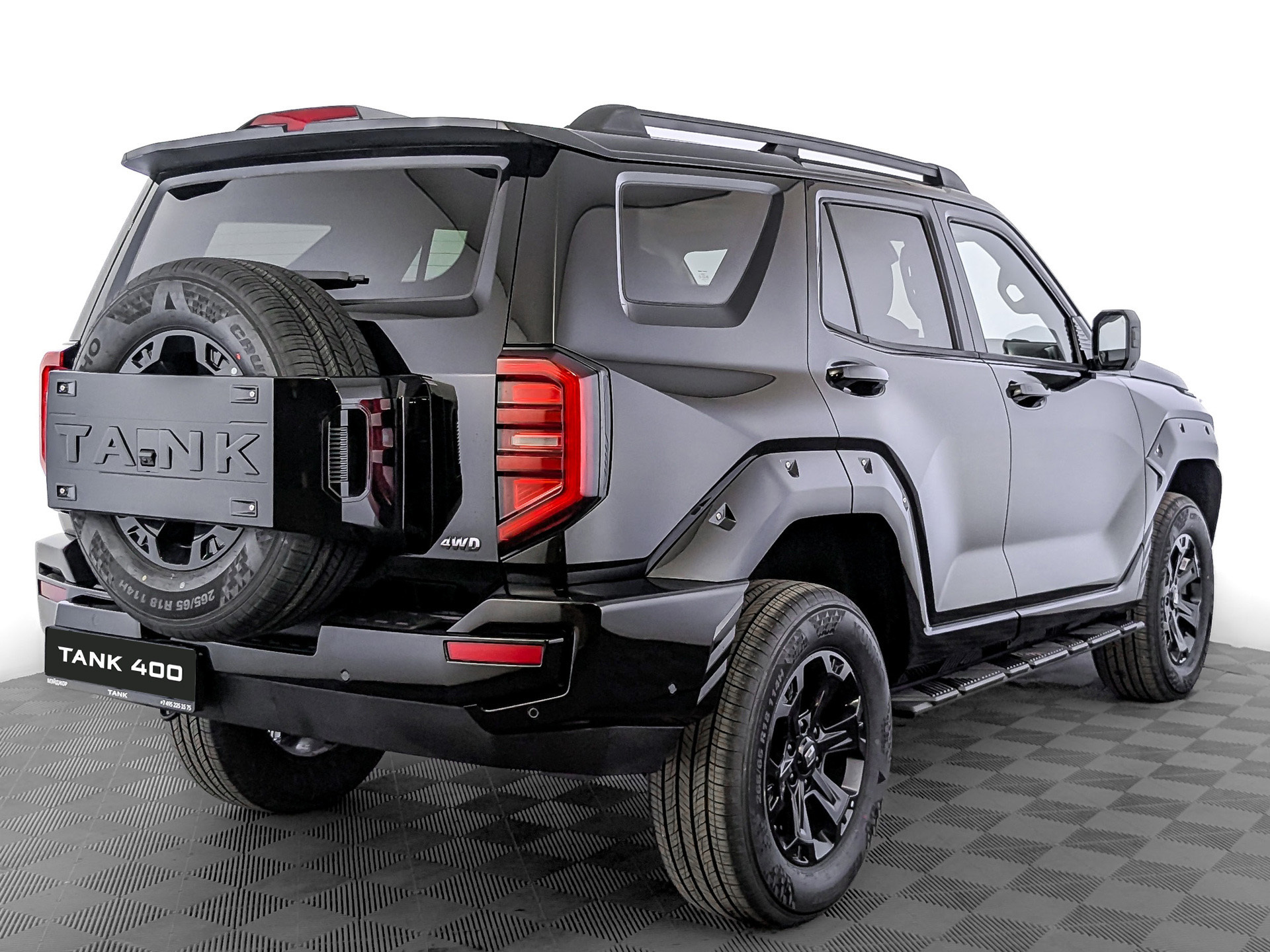 Фото Tank 400 Премиум (Premium) 2.0T/245 9AT 4WD