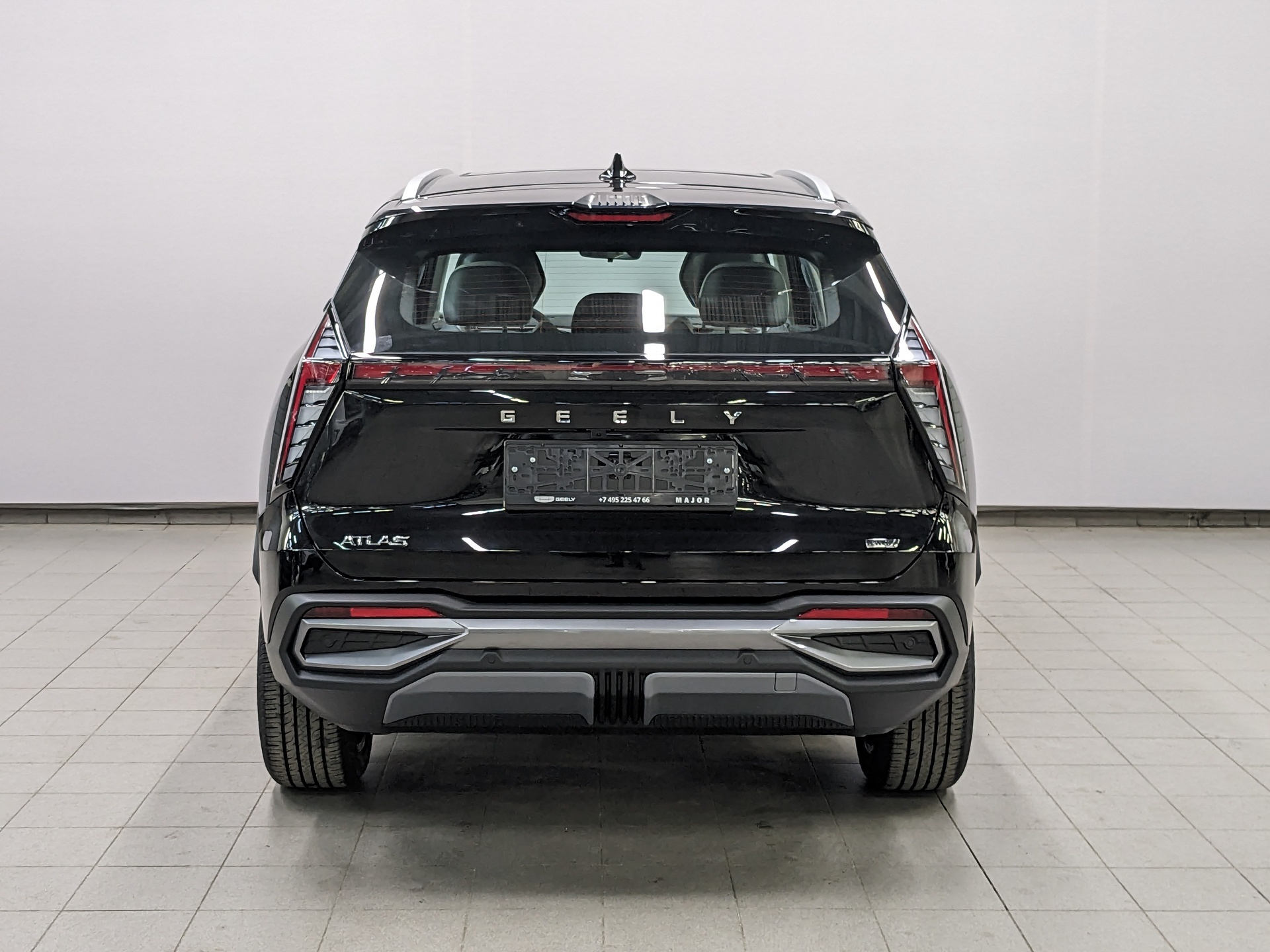 Фото Geely Atlas Flagship 2.0T/200 8AT 4WD