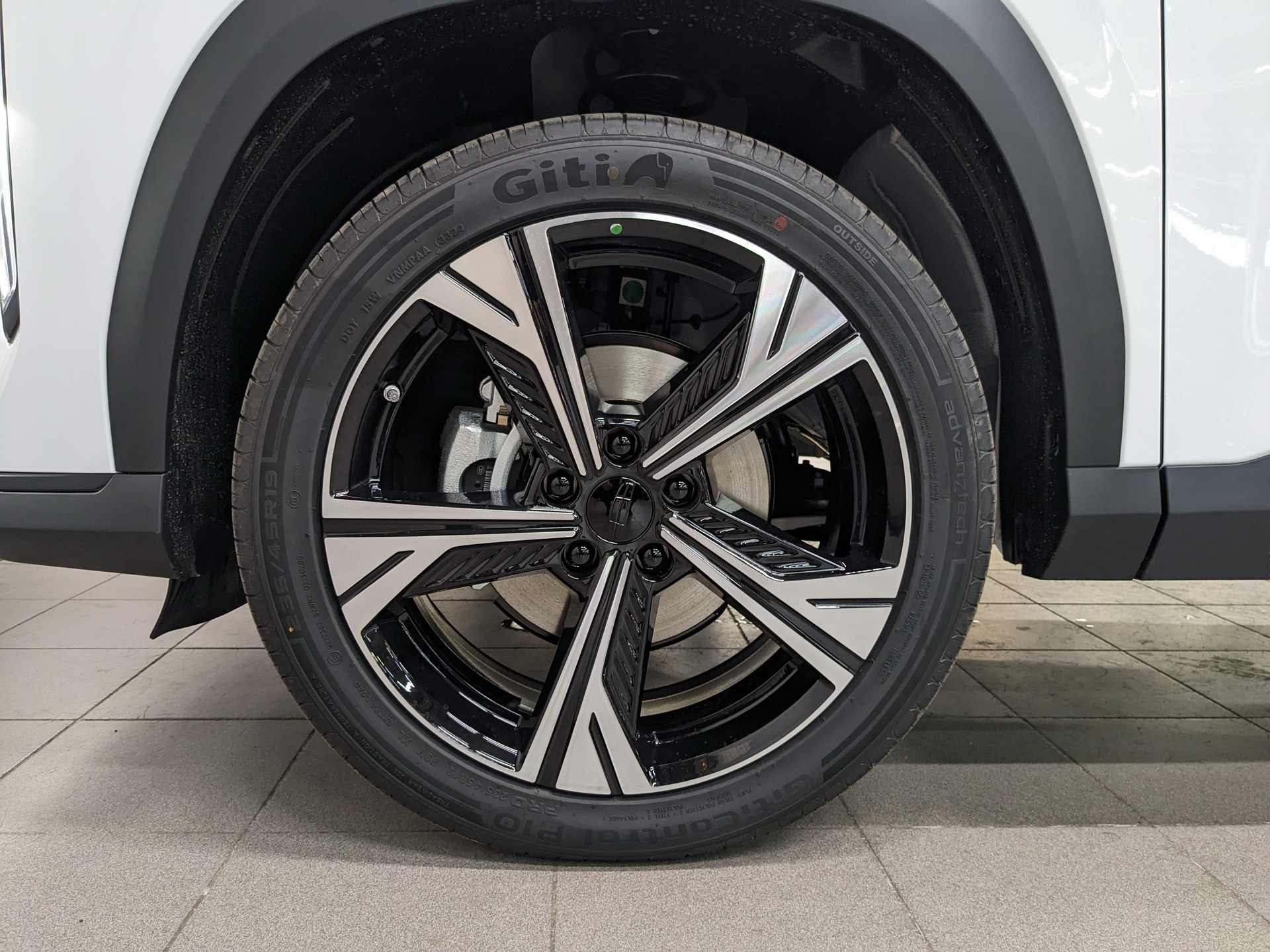 Фото Geely Cityray (G426) Flagship 1.5T/147 7RT 2WD