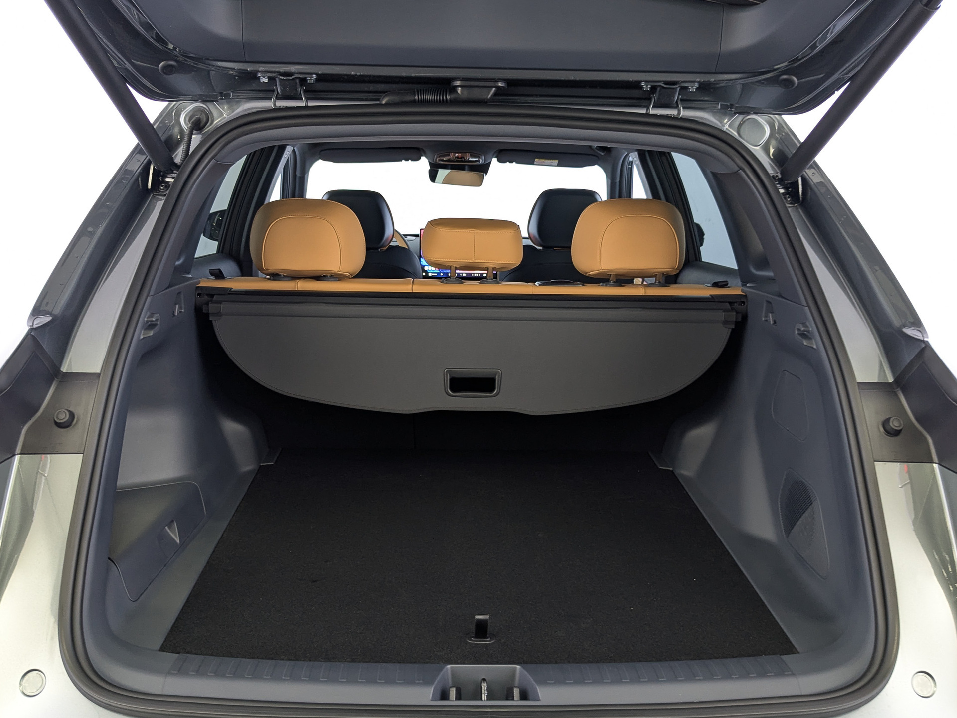 Фото Geely EX5 EM-i PHEV Max 1.5H/167 DHT 18.4кВт 2WD
