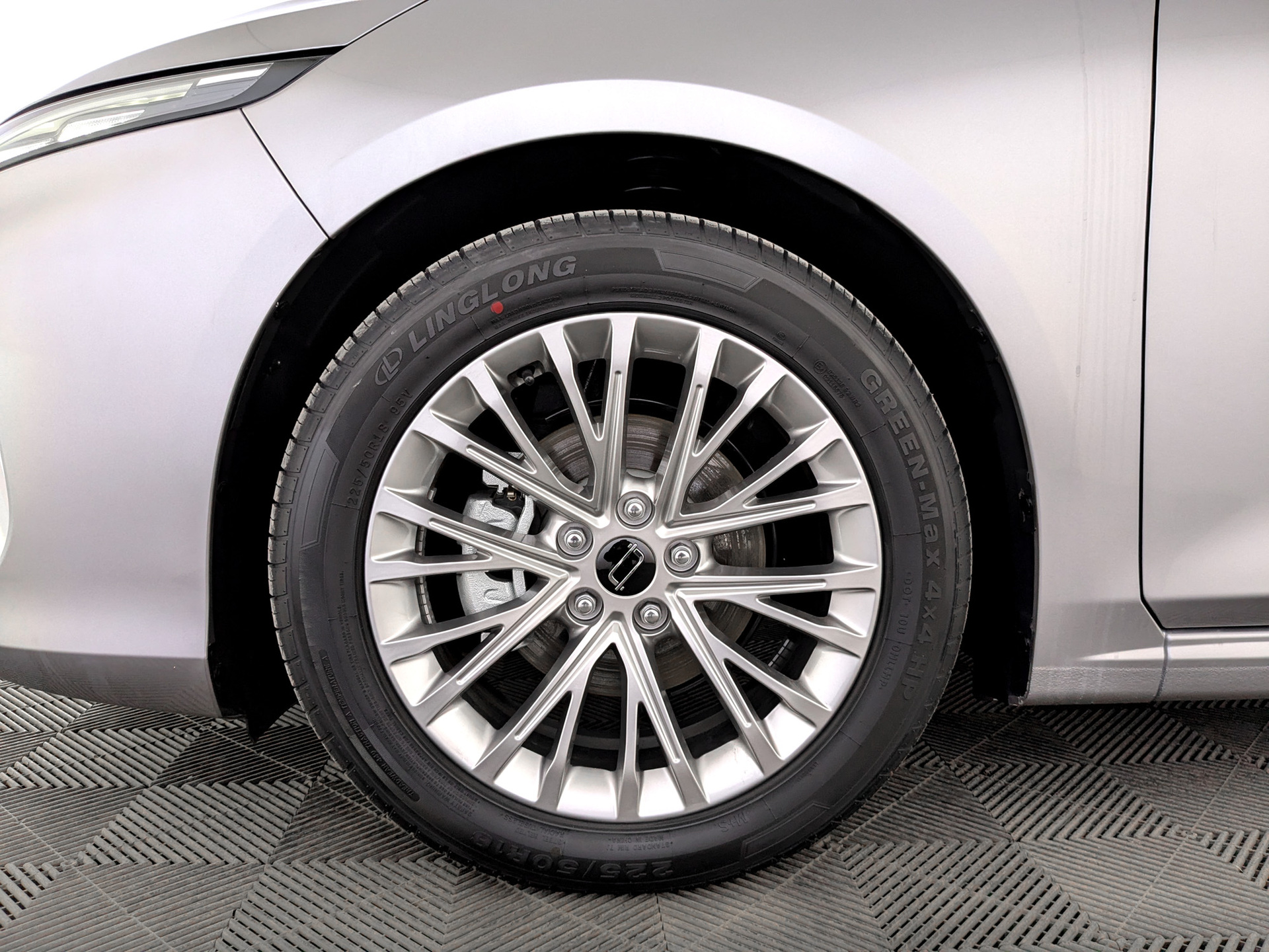 Фото FAW Bestune B70 Престиж 1.5T/160 7РТ 5Л