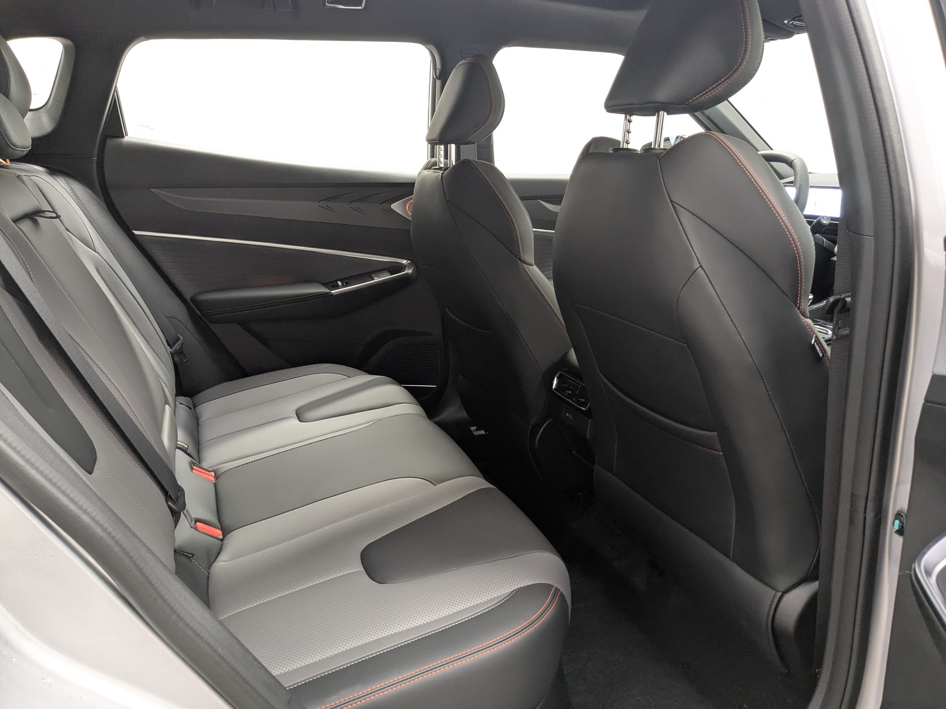 Фото Geely Cityray (G426) Flagship 1.5T/147 7RT 2WD