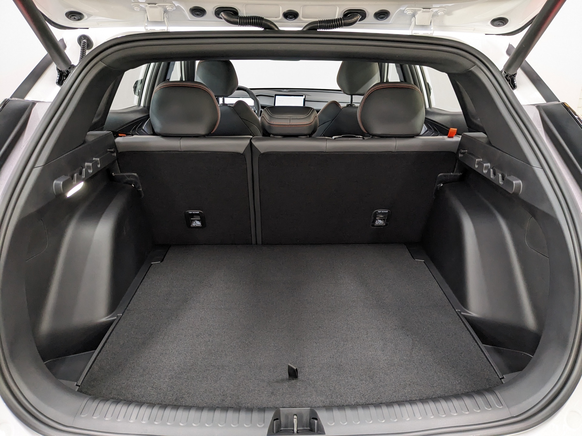 Фото Geely Cityray (G426) Flagship 1.5T/147 7RT 2WD
