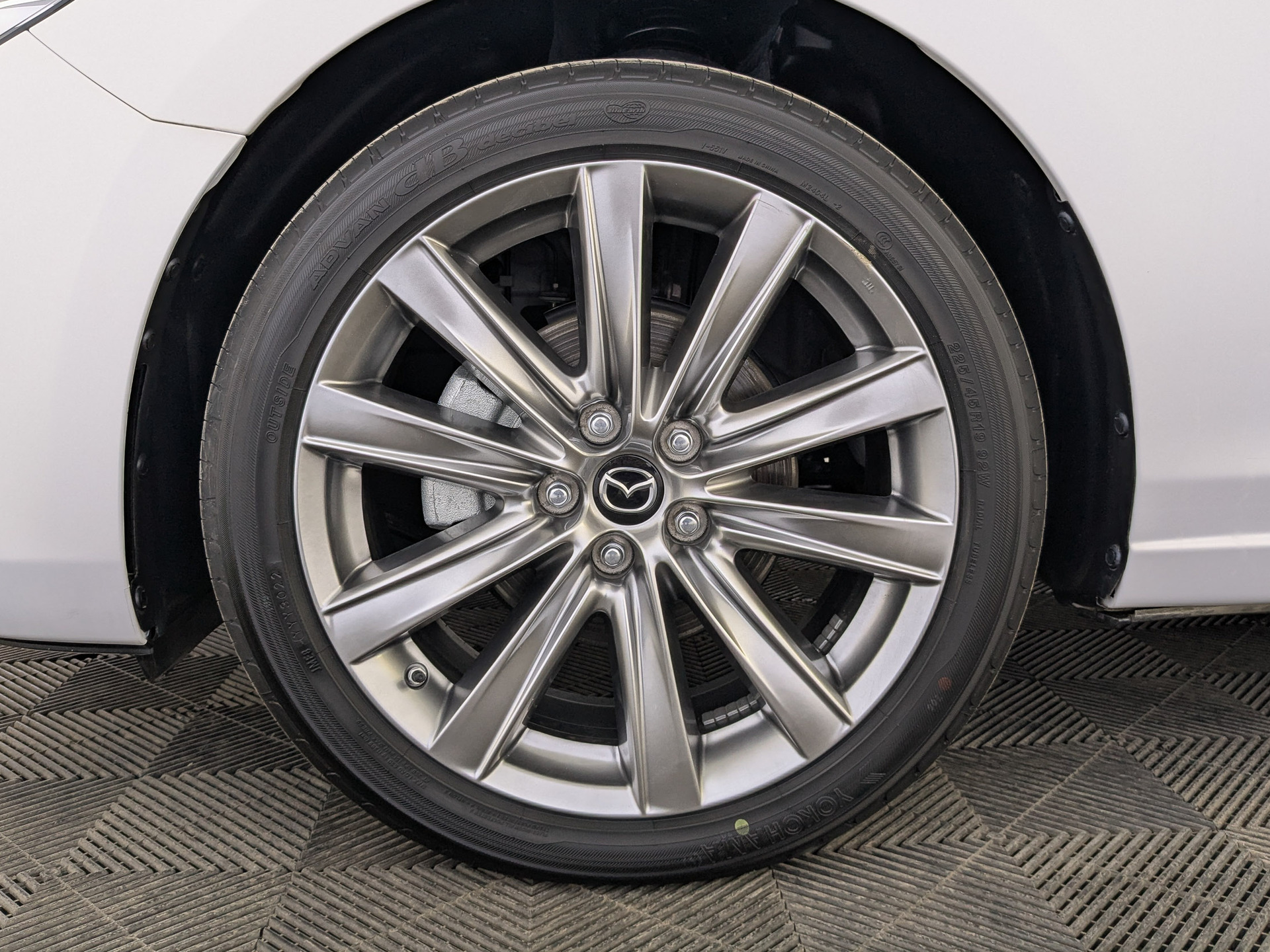 Фото Mazda Atenza Blue Sky Sport2.5L/192 6AT 4D