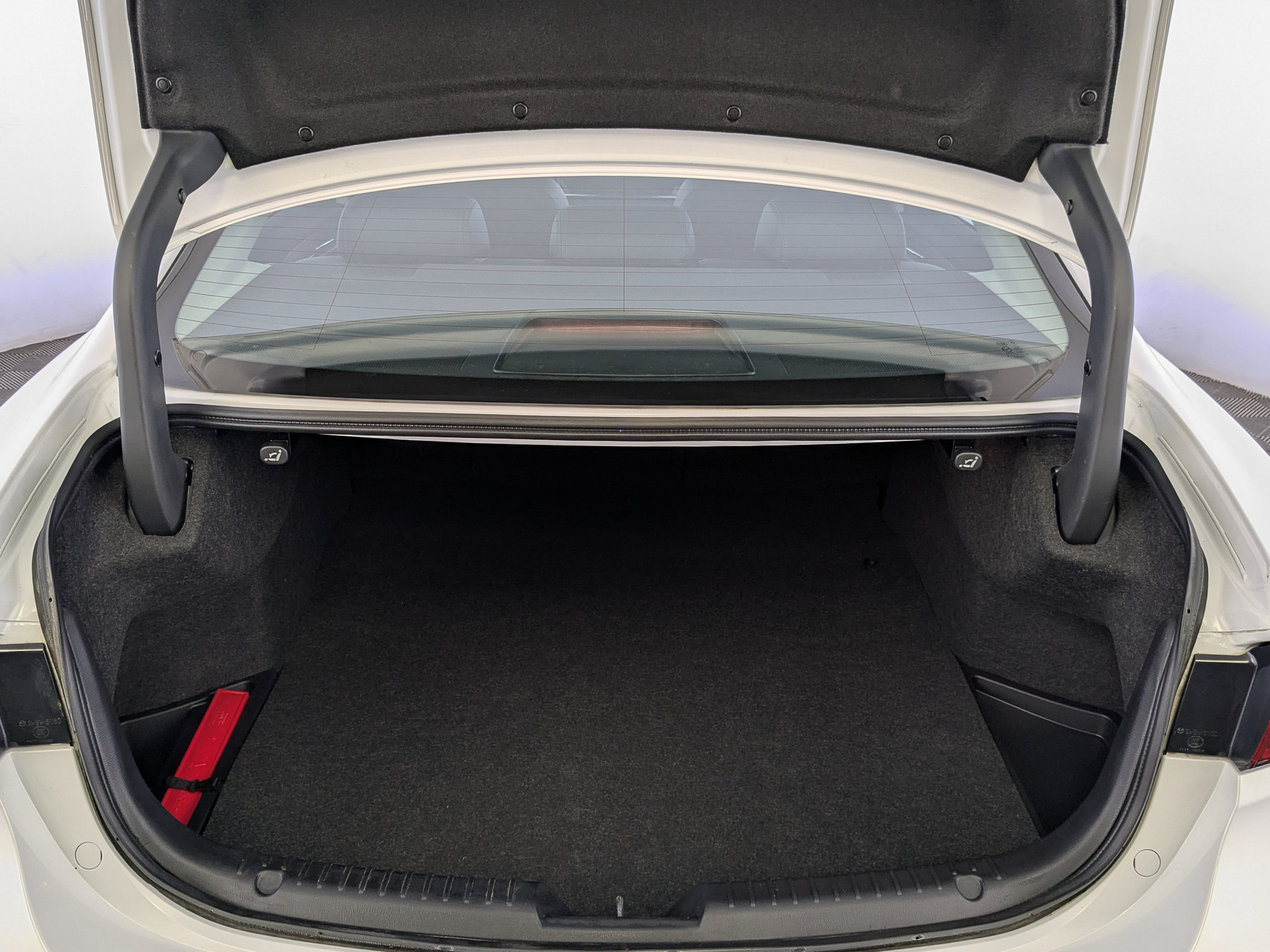 Фото Mazda Atenza Blue Sky Sport2.5L/192 6AT 4D