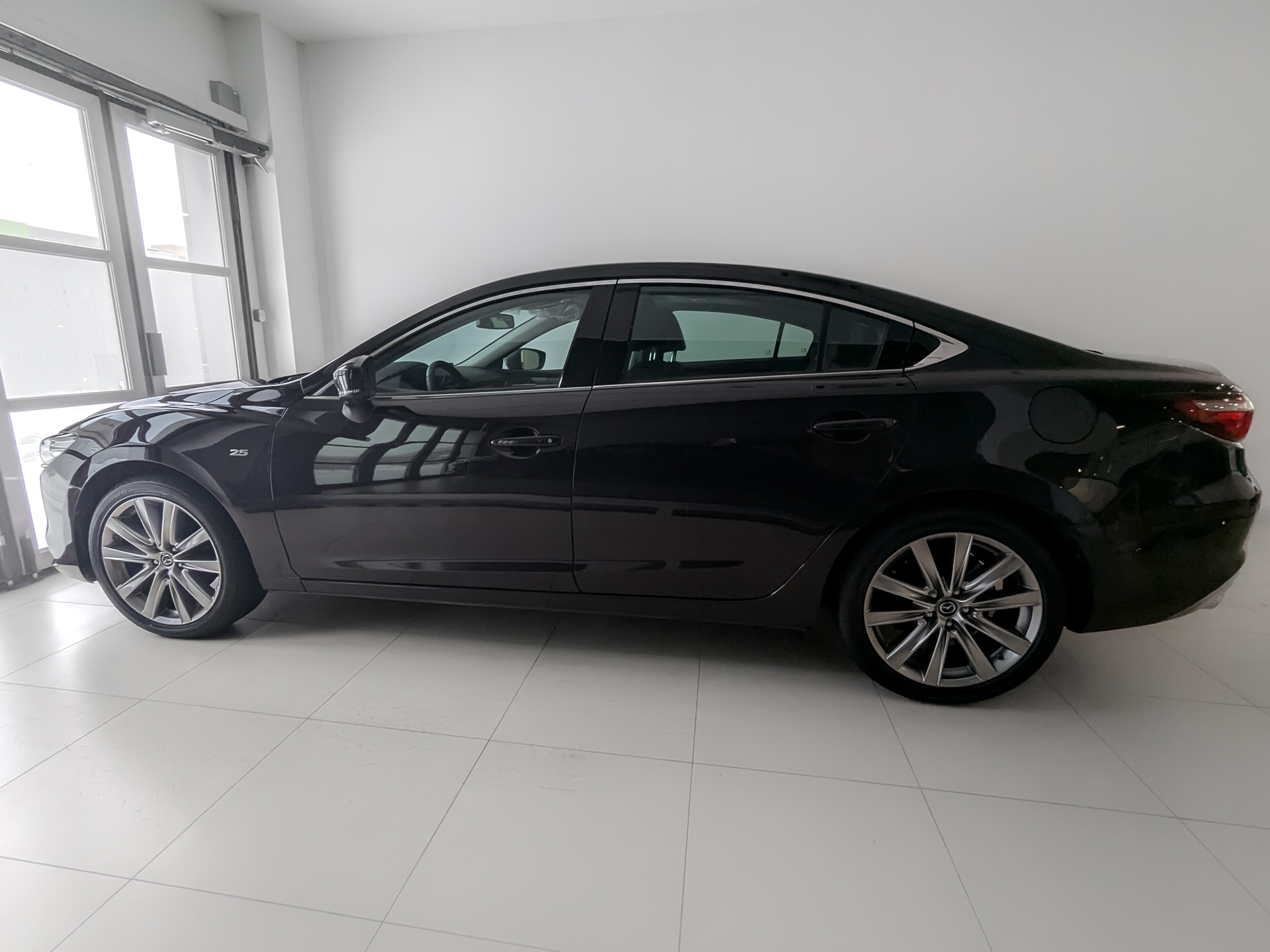 Фото Mazda Atenza Blue Sky Sport2.5L/192 6AT 4D