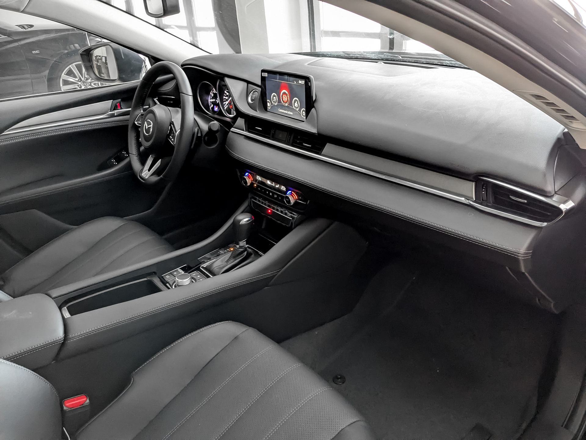 Фото Mazda Atenza Blue Sky Sport2.5L/192 6AT 4D