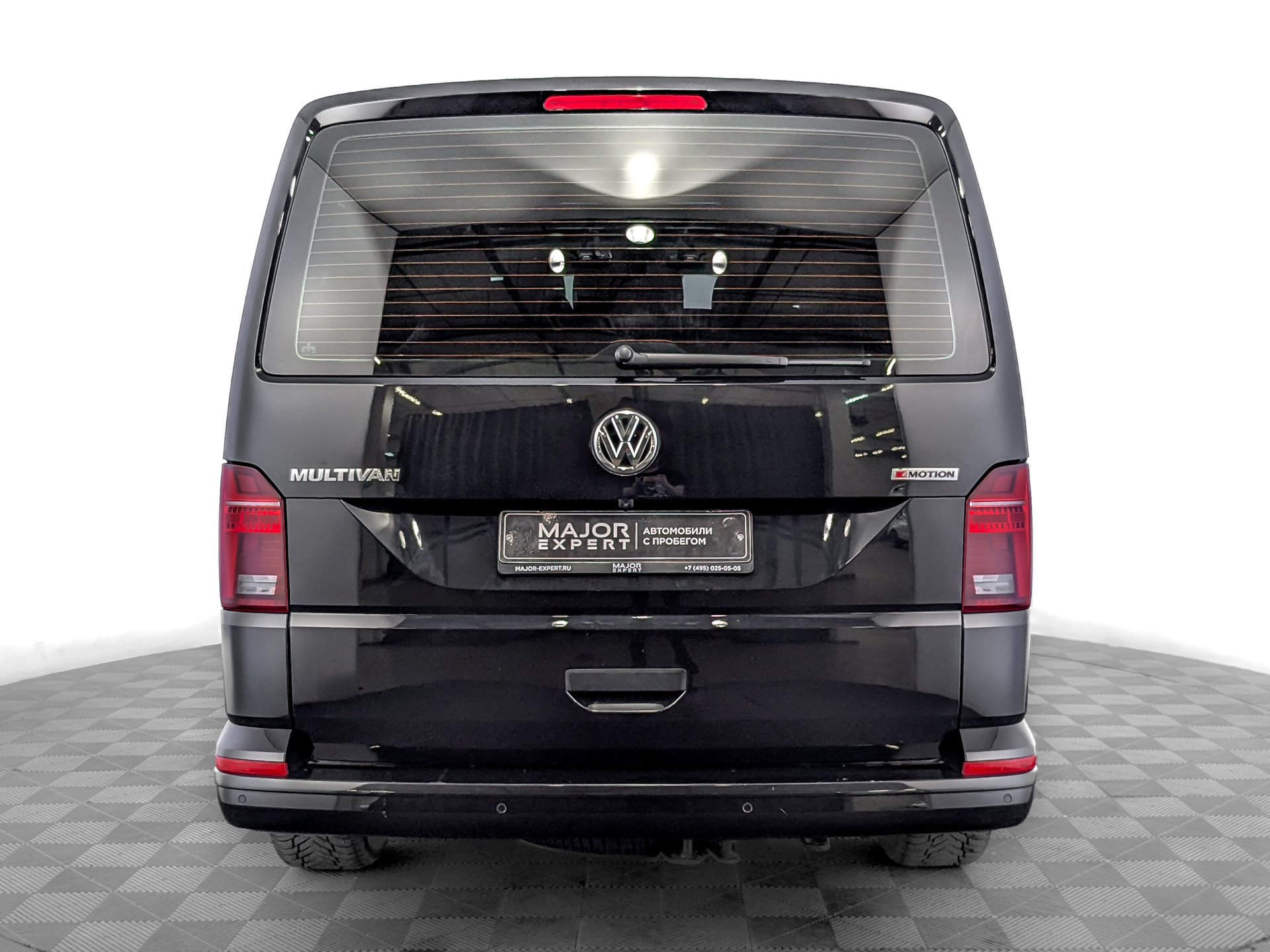 VOLKSWAGEN Multivan 2.00 (150 л.с), автомат, 2021, пробег 68 484 км