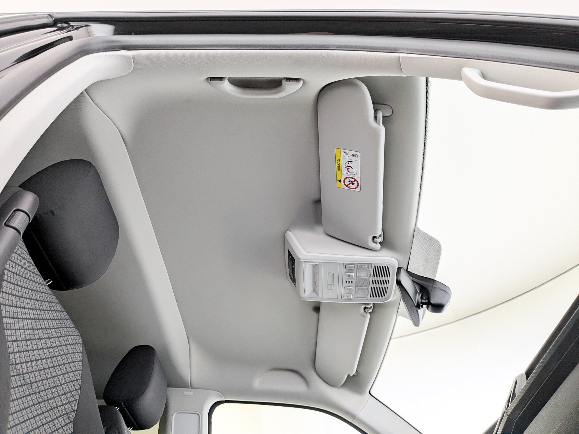VOLKSWAGEN Multivan 2.00 (150 л.с), автомат, 2021, пробег 68 484 км