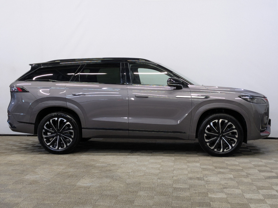 JAECOO J8 Престиж 2.0T/249 7RT 4WD