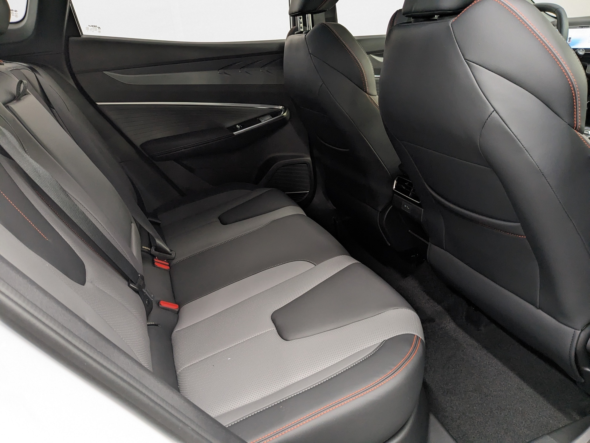 Фото Geely Cityray (G426) Luxury 1.5T/147 7RT 2WD