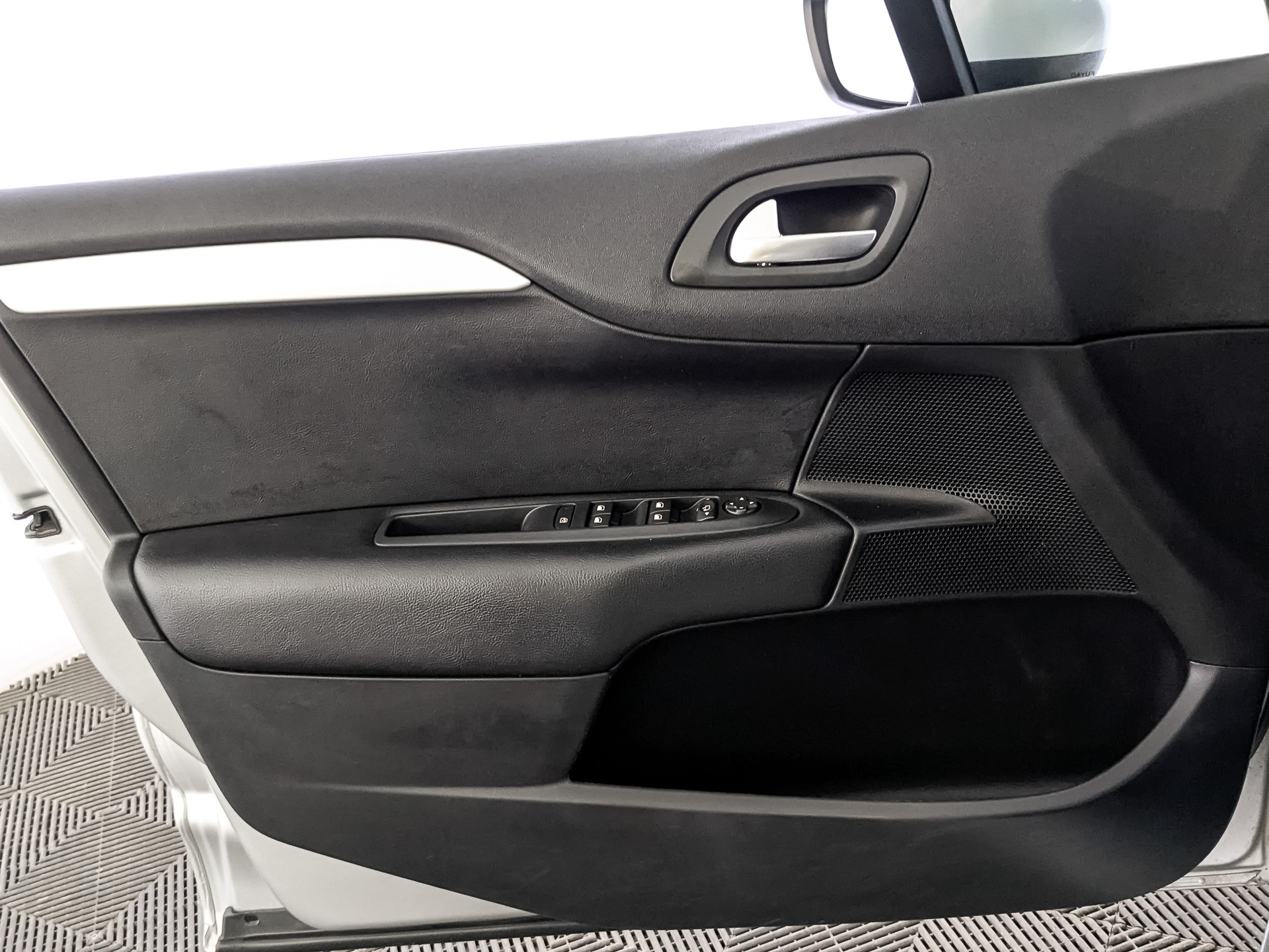 CITROEN C4 1.60 (115 л.с), автомат, 2020, пробег 98 568 км