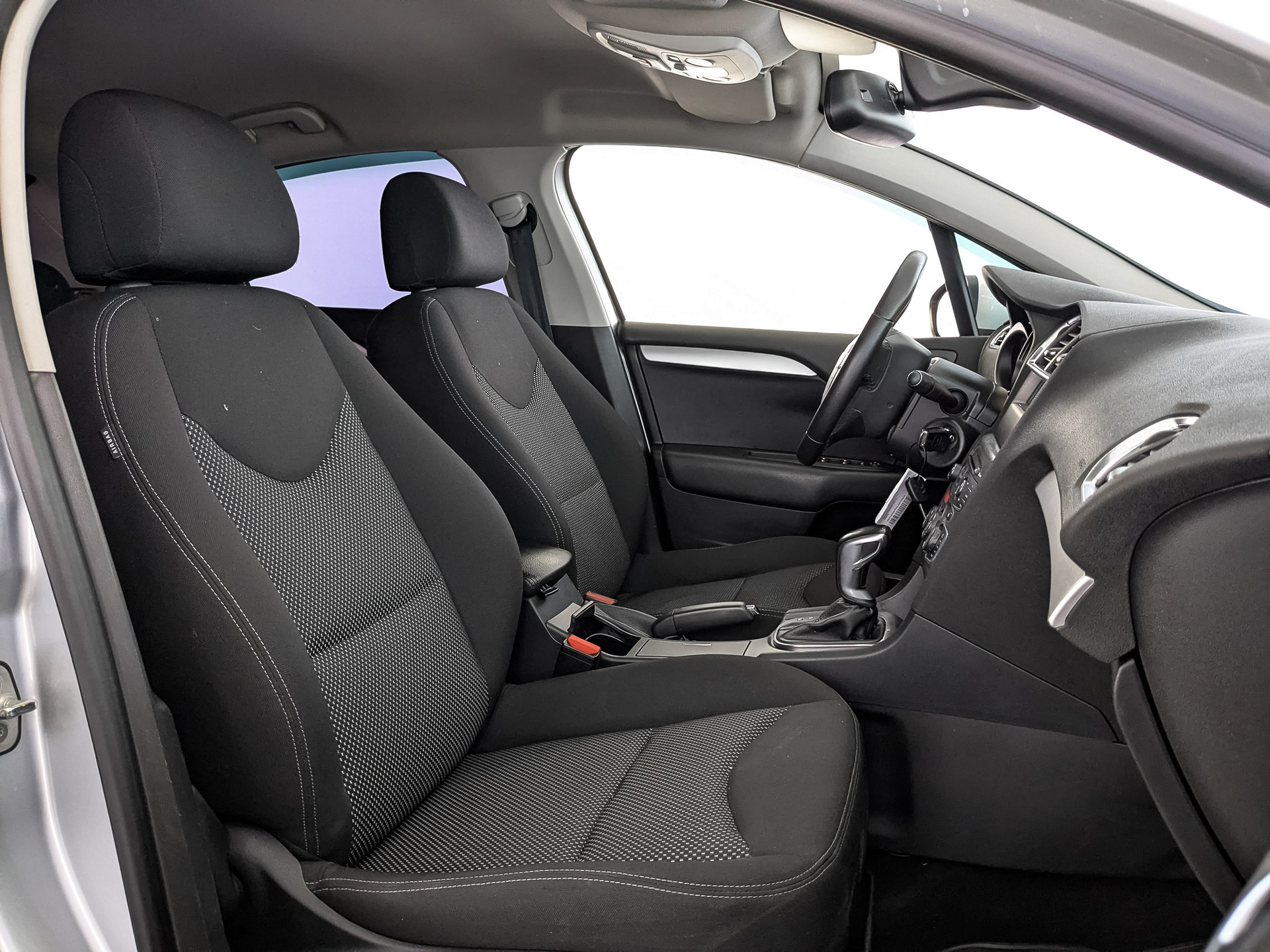 CITROEN C4 1.60 (115 л.с), автомат, 2020, пробег 98 568 км