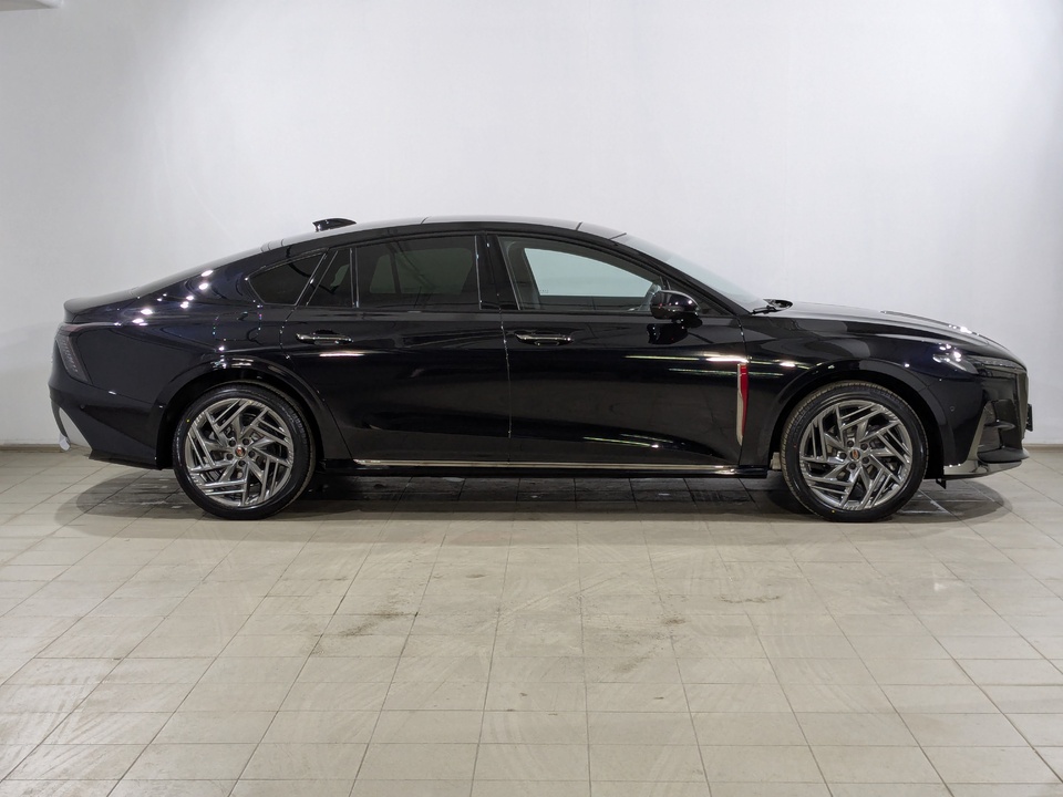 Hongqi H6 Dynamic 2.0T/245 8AT 5L