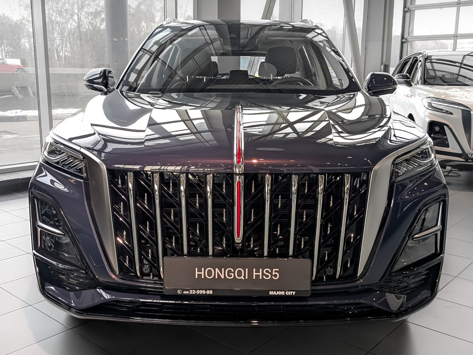 Hongqi HS5 FL Deluxe  2.0T/245 8AT 4WD