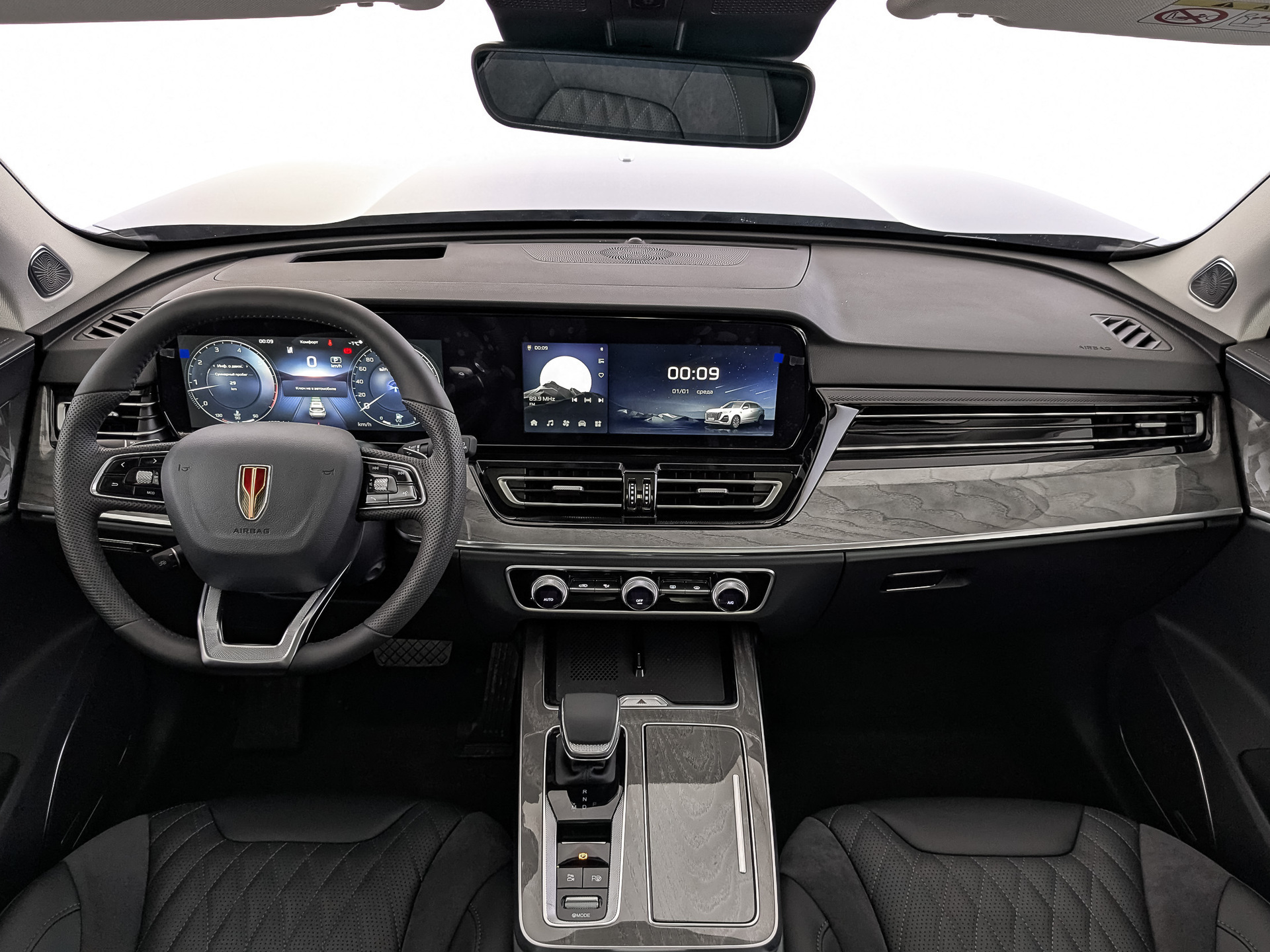 Фото Hongqi HS5 FL Deluxe  2.0T/245 8AT 4WD