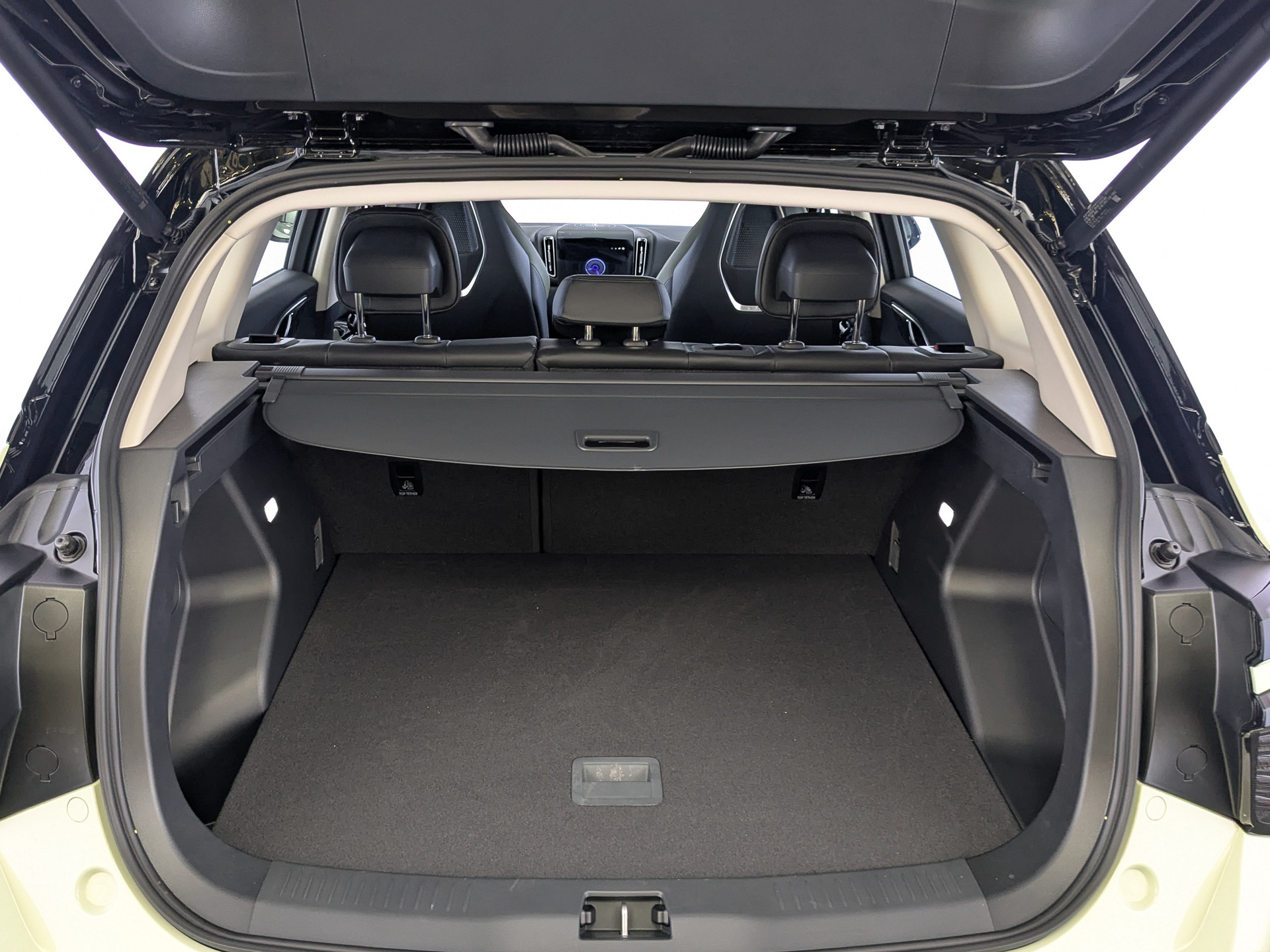 Фото Hongqi HS3 Comfort 1.5Т/156 7RT FWD