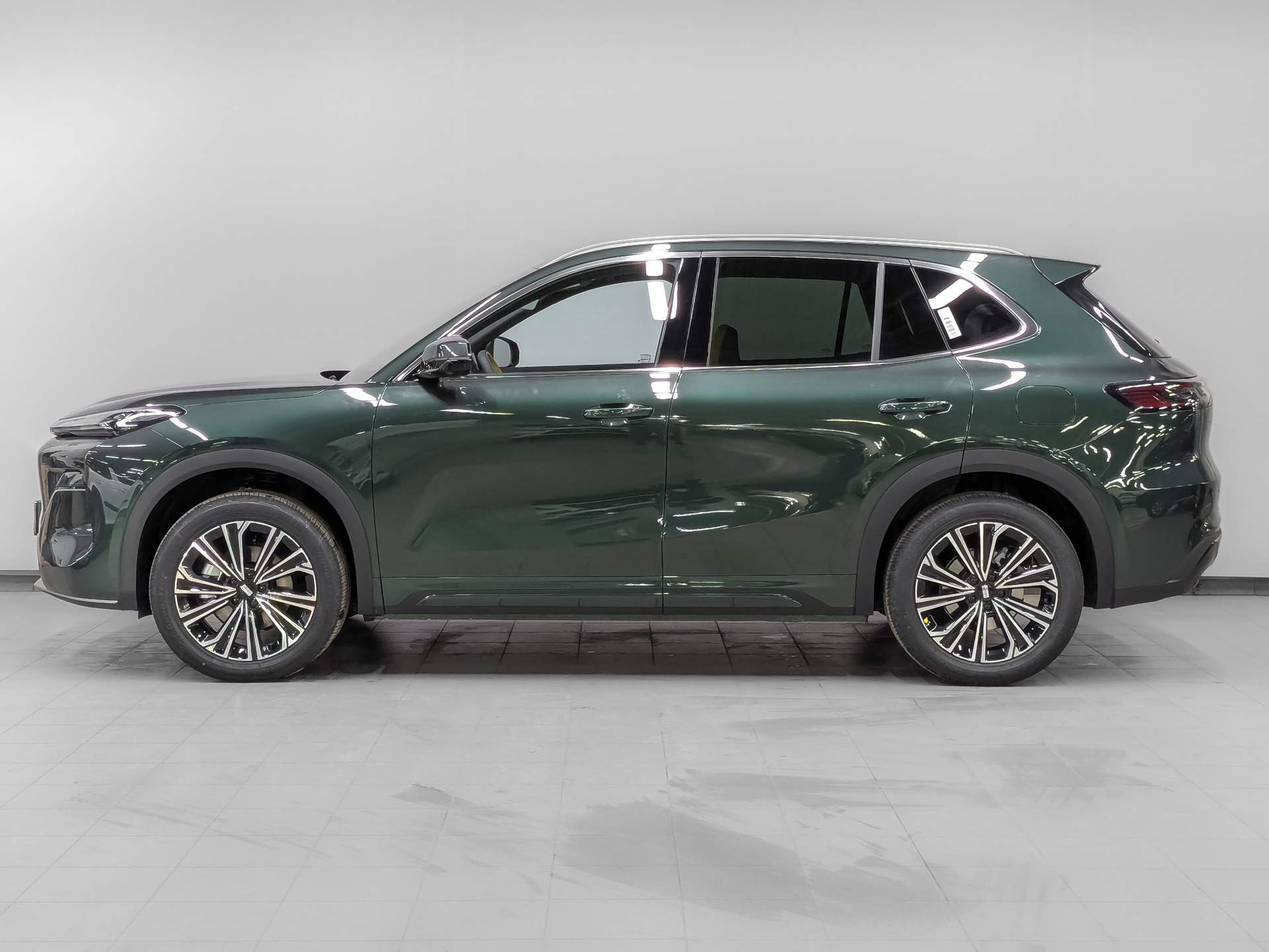 Фото Geely EX5 EM-i PHEV Max 1.5H/167 DHT 18.4кВт 2WD