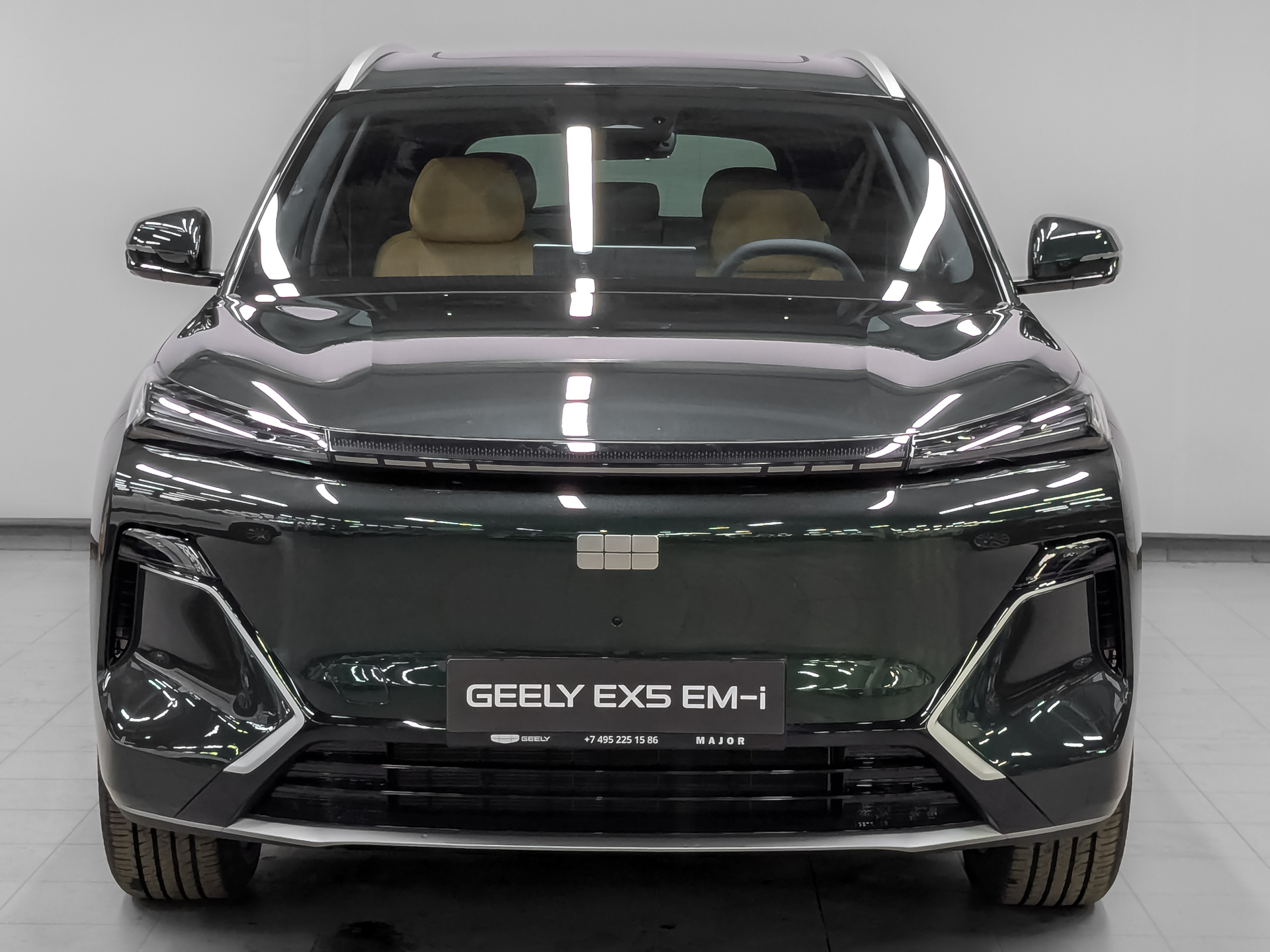 Фото Geely EX5 EM-i PHEV Max 1.5H/167 DHT 18.4кВт 2WD