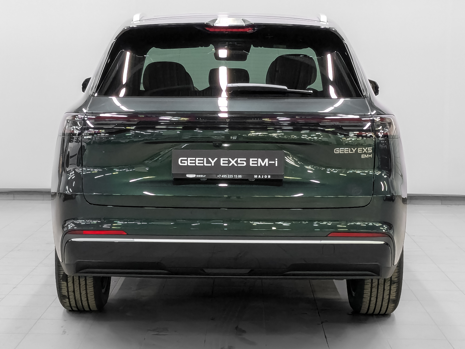 Фото Geely EX5 EM-i PHEV Max 1.5H/167 DHT 18.4кВт 2WD