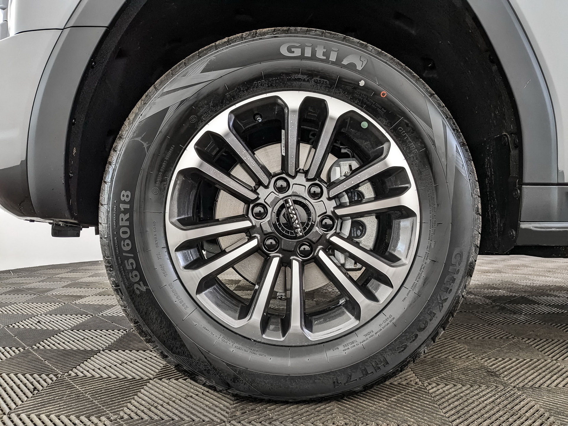 Фото Haval H9 Премиум 2.0T/218 8AT 4WD
