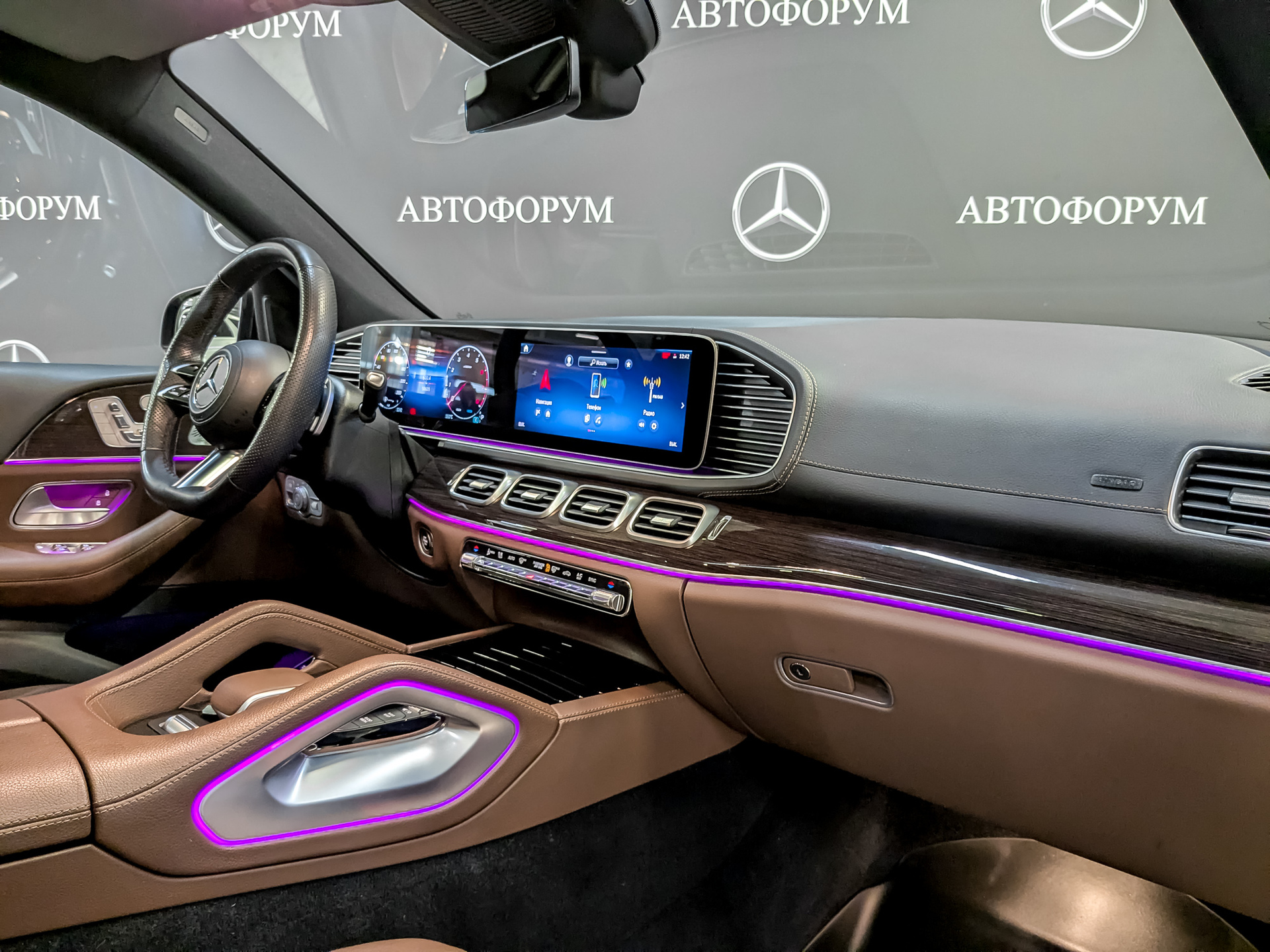 MERCEDES-BENZ GLS 3.00 (381 л.с), автомат, 2024, пробег 50 602 км