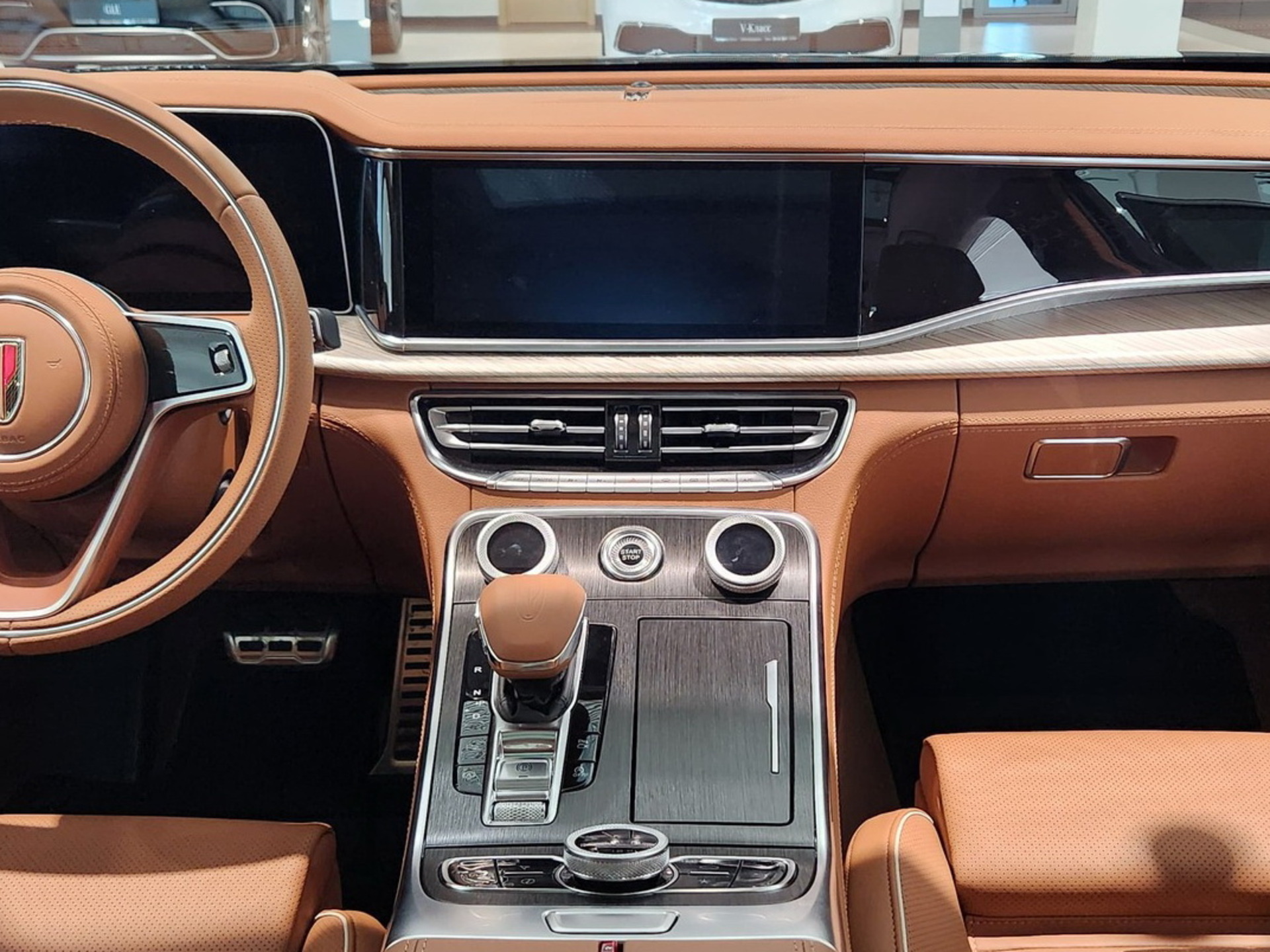 Фото Hongqi H9 Deluxe Single Color 2.0T/245 7RT RWD