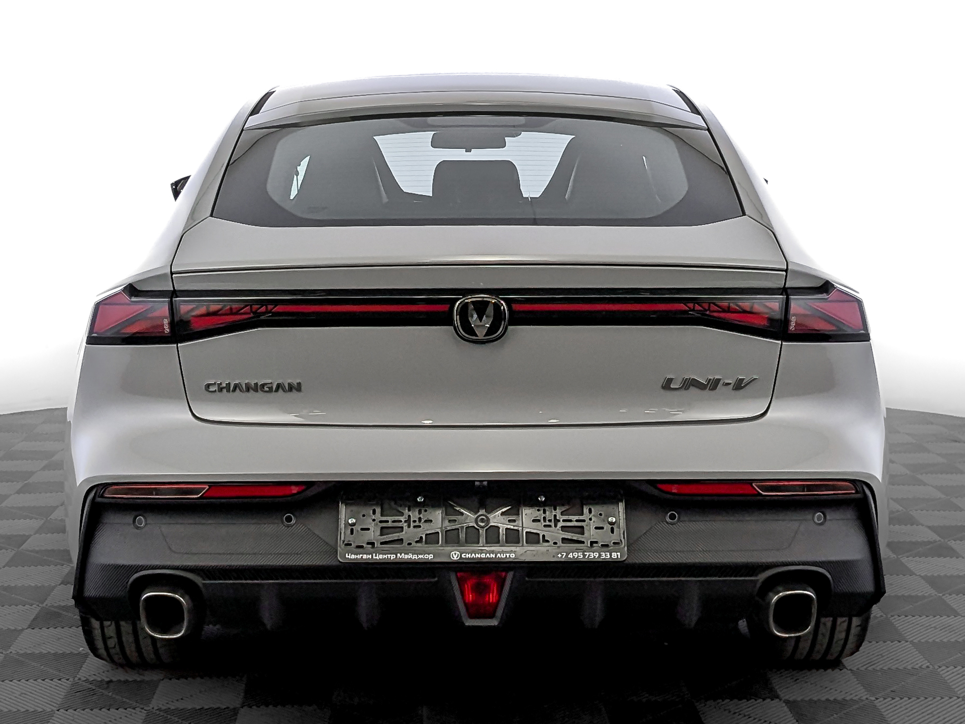 Фото Changan UNI-V Техно 1.5T/181 7RT 5L
