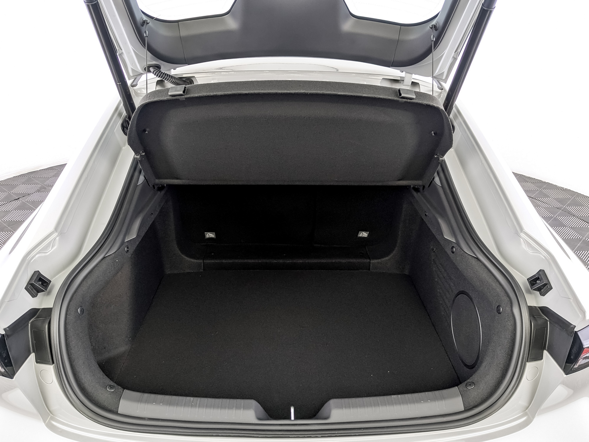Фото Changan UNI-V Техно 1.5T/181 7RT 5L